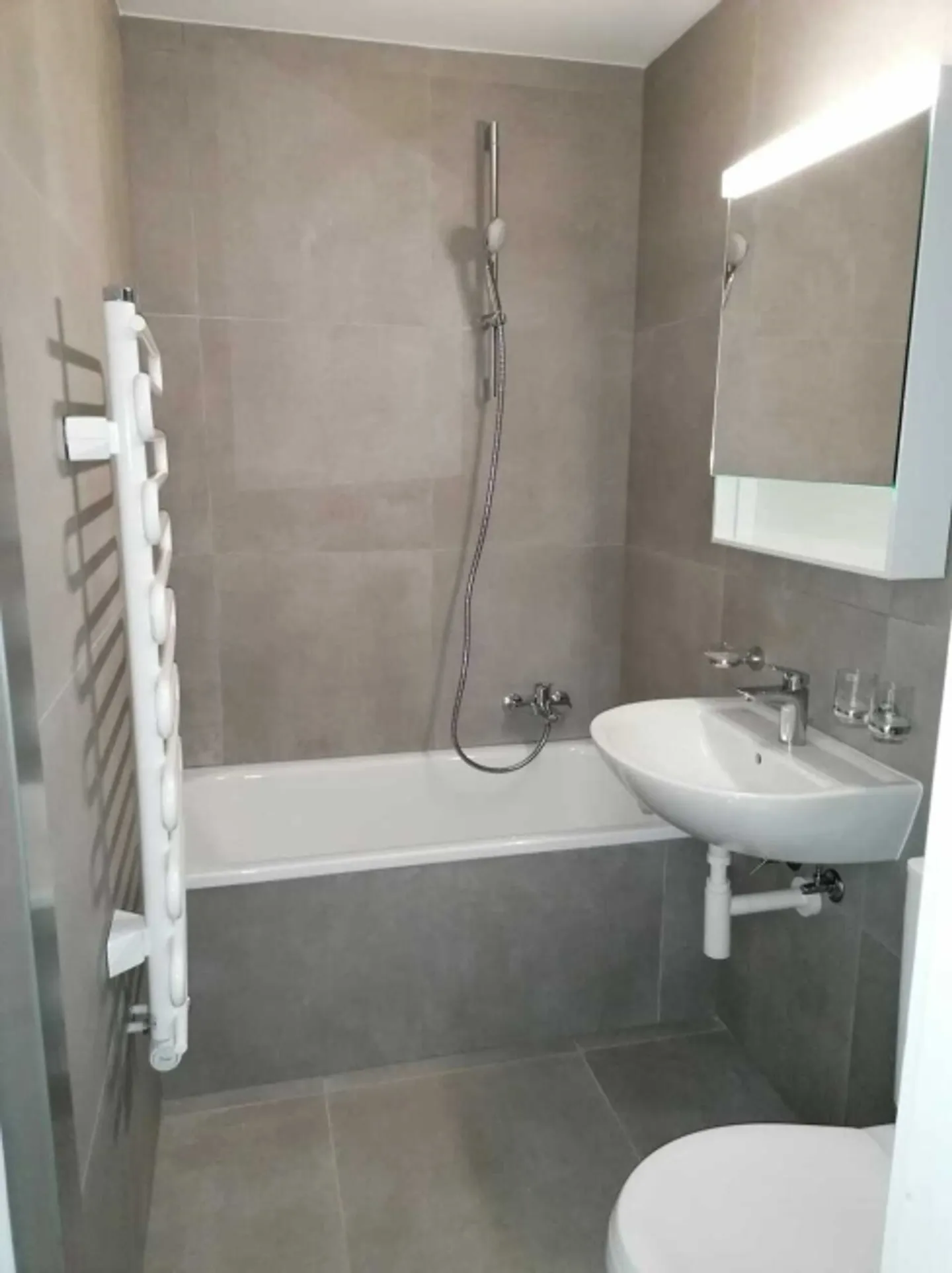 Renoviertes Apartment mit Balkon - Foto 7 von 7