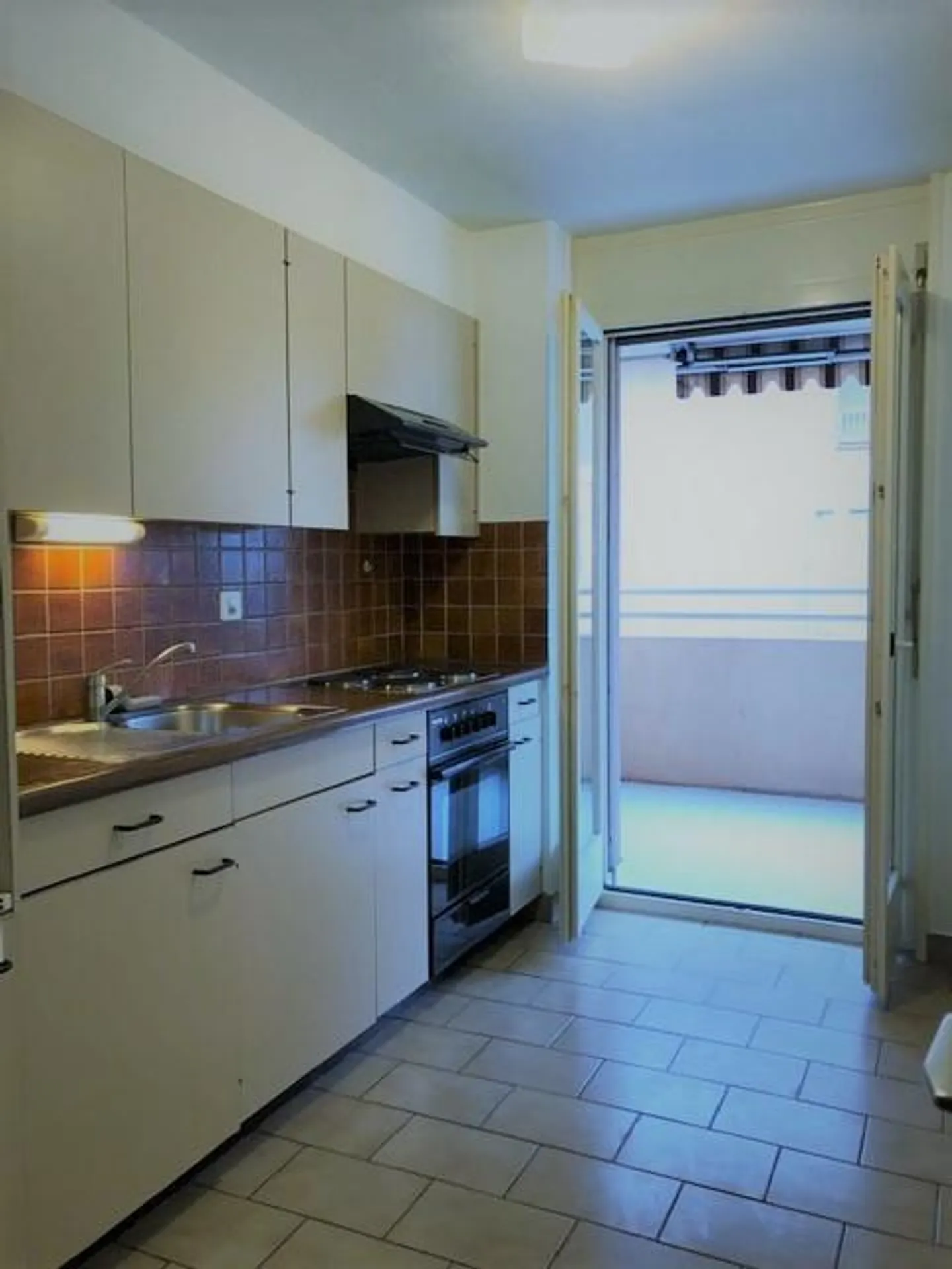 Appartement Charmant Près du Lac - Photo 2 sur 6