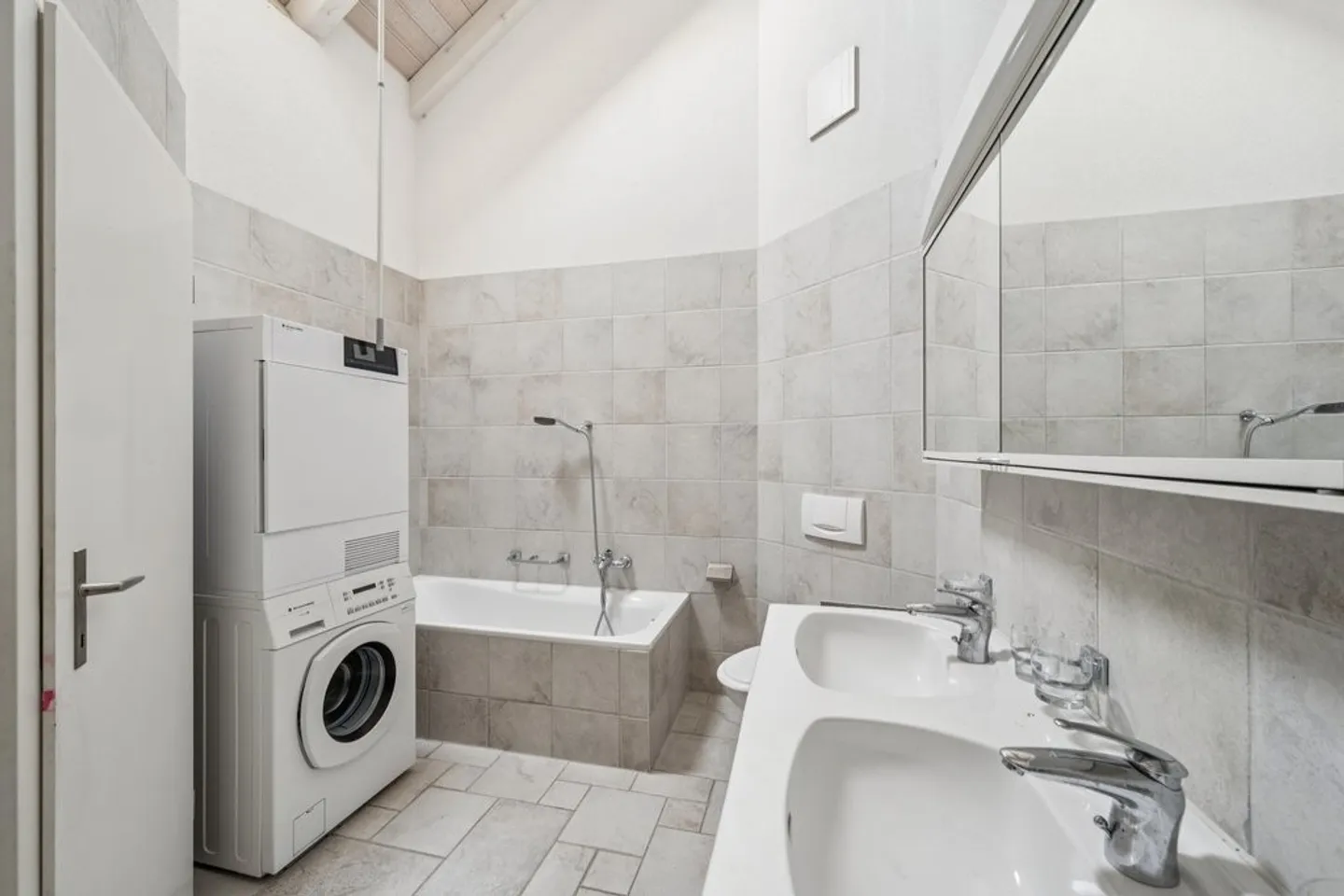 4.5 Room Apartment - Photo 9 of 12