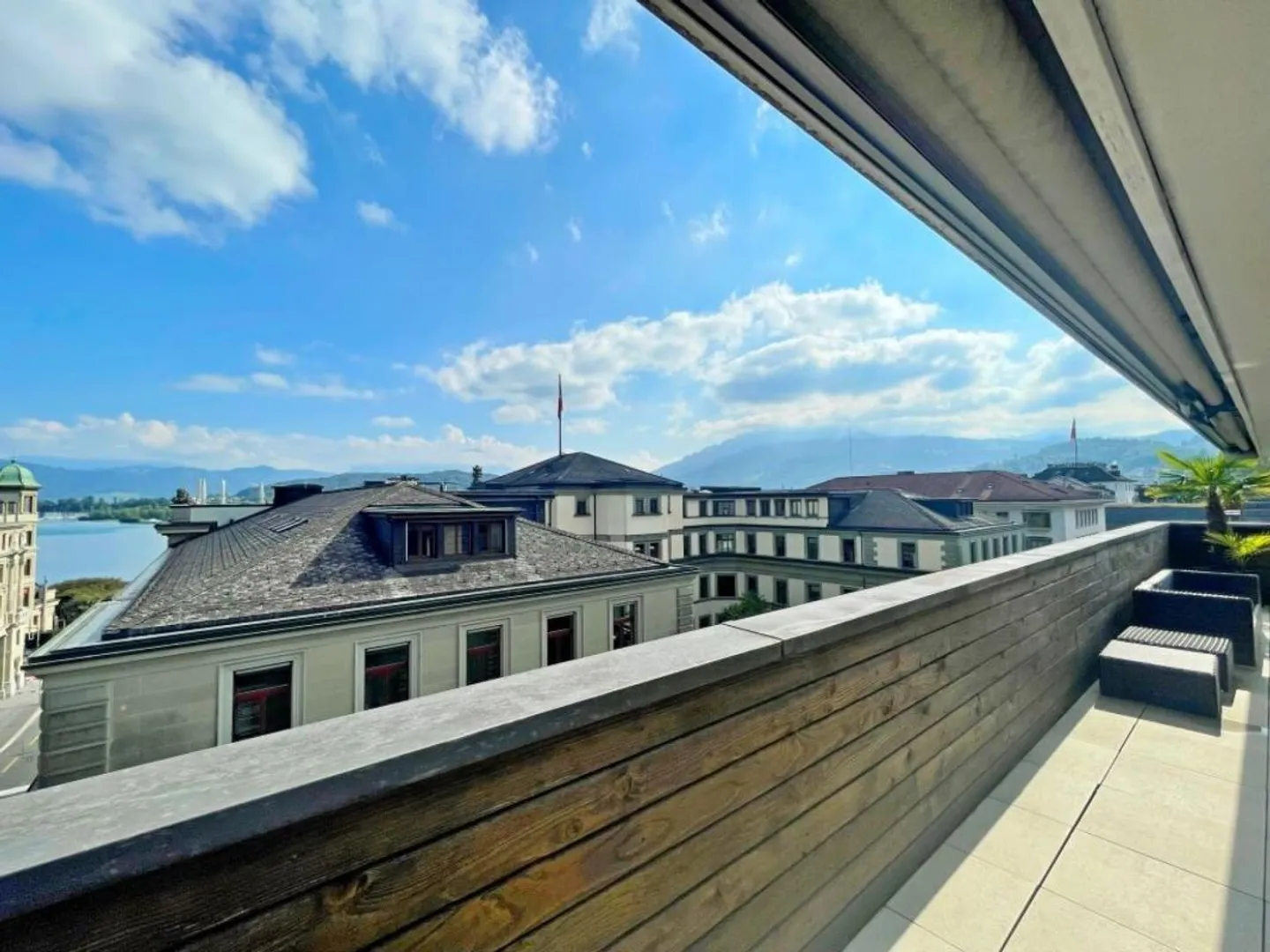 Appartement de ville élégant avec vue - Photo 1 sur 9