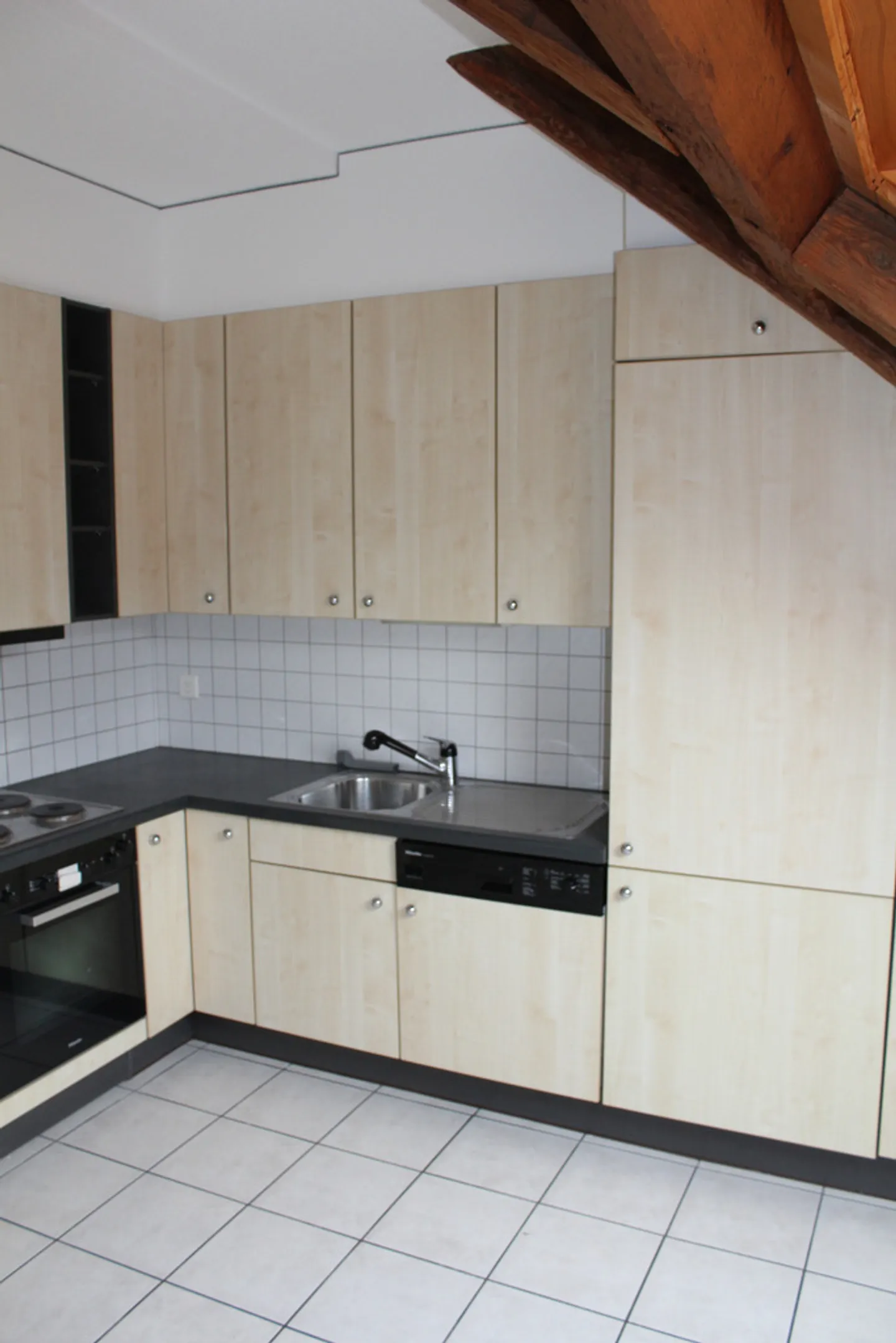 Appartement Charmant avec Balcon - Photo 6 sur 8