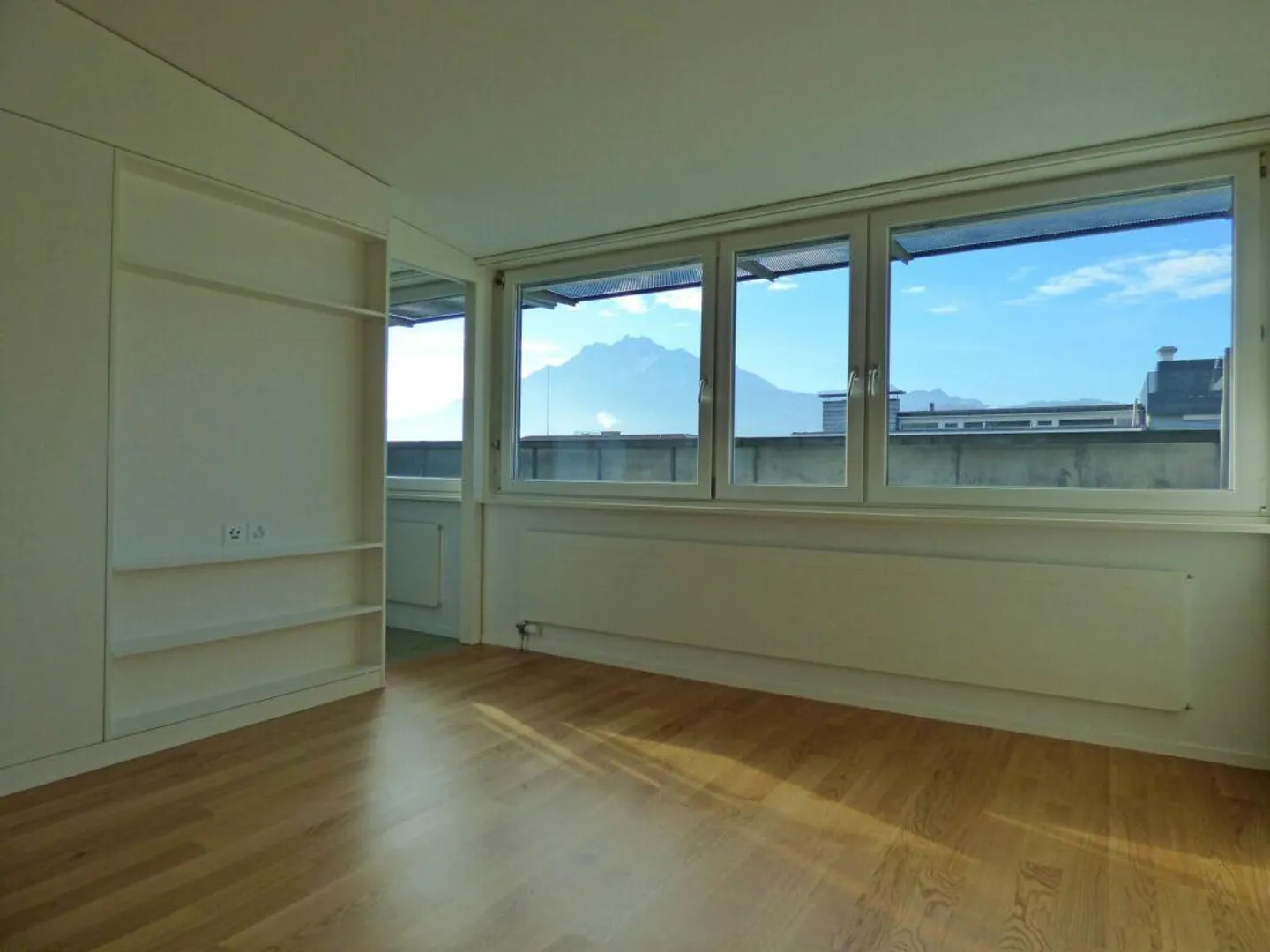 Appartement de ville élégant avec vue - Photo 5 sur 9