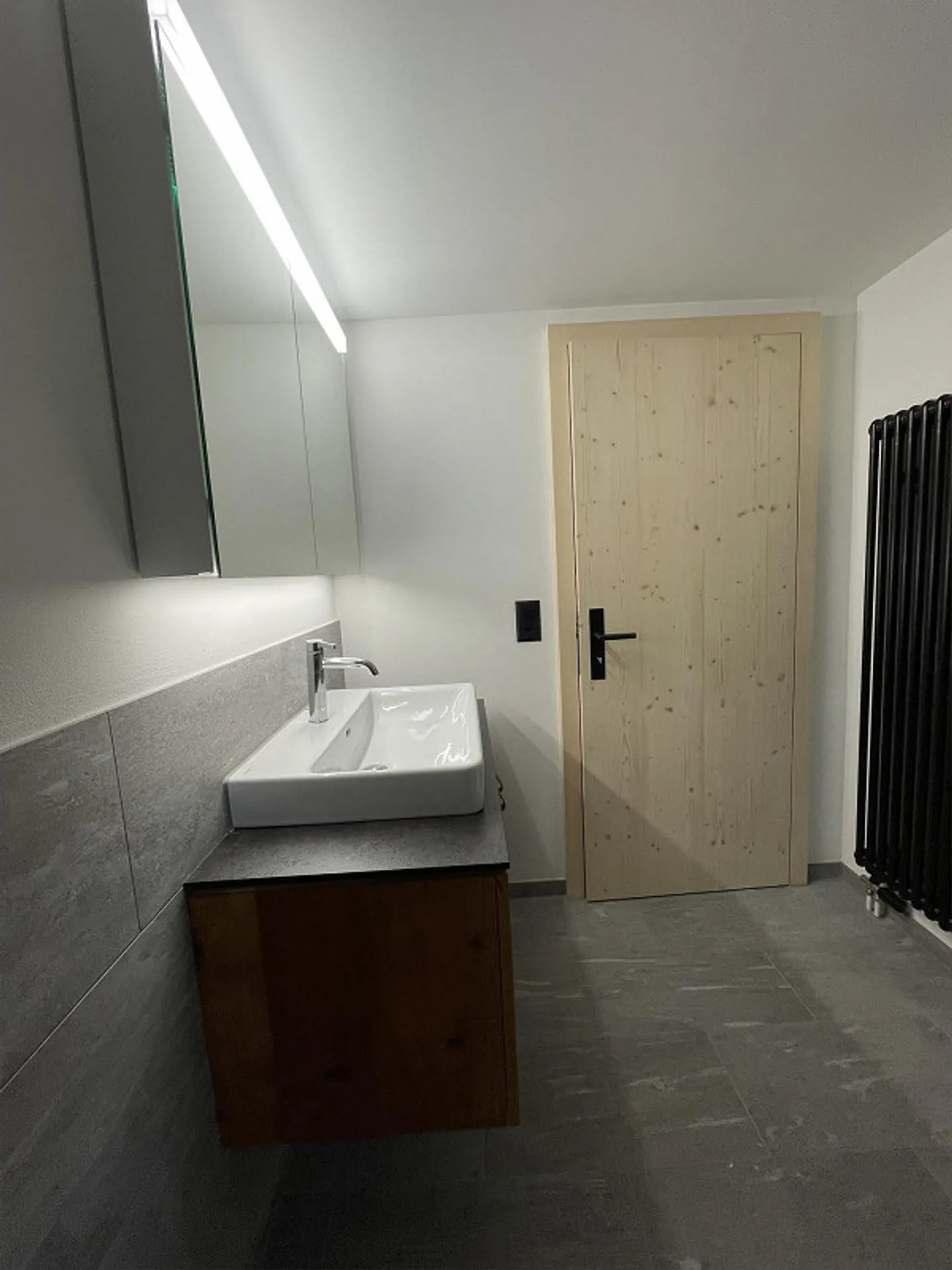 Energetically newly renovated 3 1/2 room apartment - Photo 9 of 10