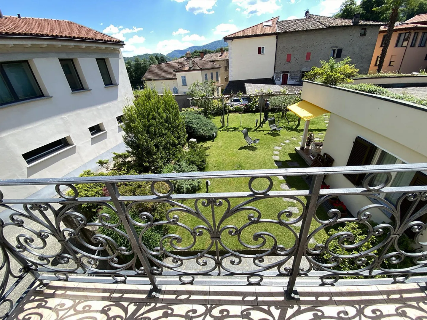 Appartement lumineux dans le centre de Pura - Photo 1 sur 7