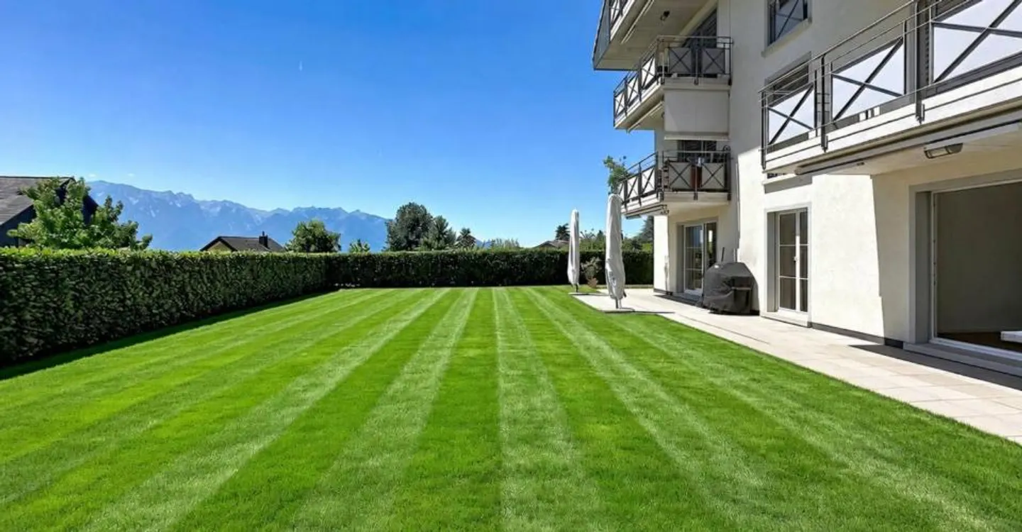 Spacious 5.5-room apartment with terrace and large garden - Photo 12 of 13
