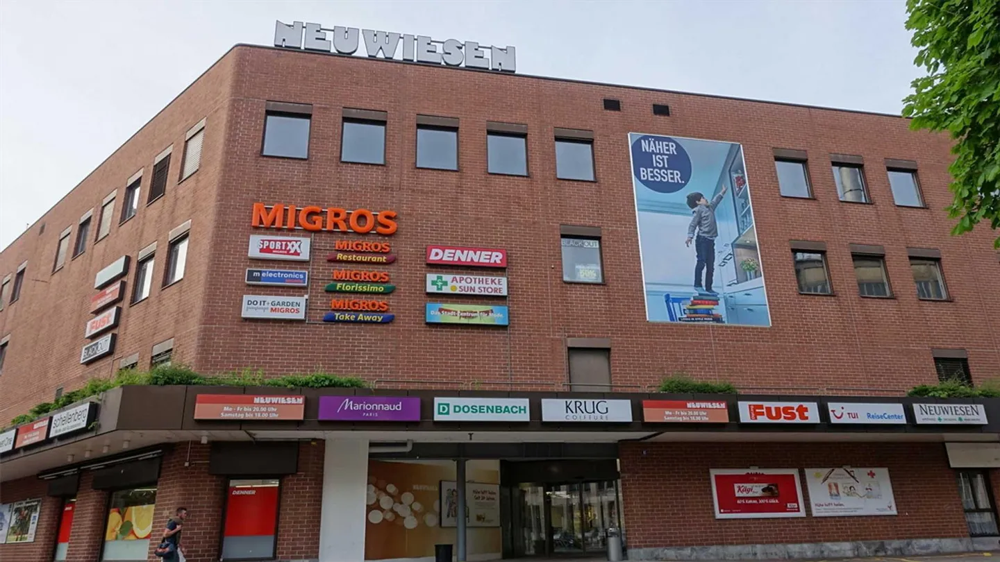 Pool-Parkplatz in der Tiefgarage des Neuwiesen-Centers - Foto 3 von 3