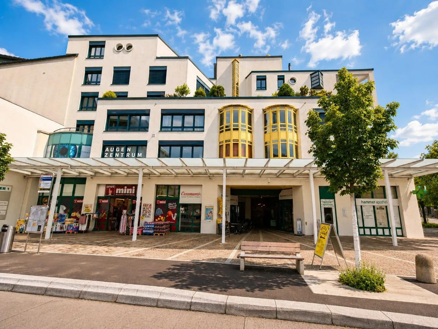 8.8% Yield Hit! Fully Rented Commercial Property in the Center of Olten for Sale - Photo 4 of 13