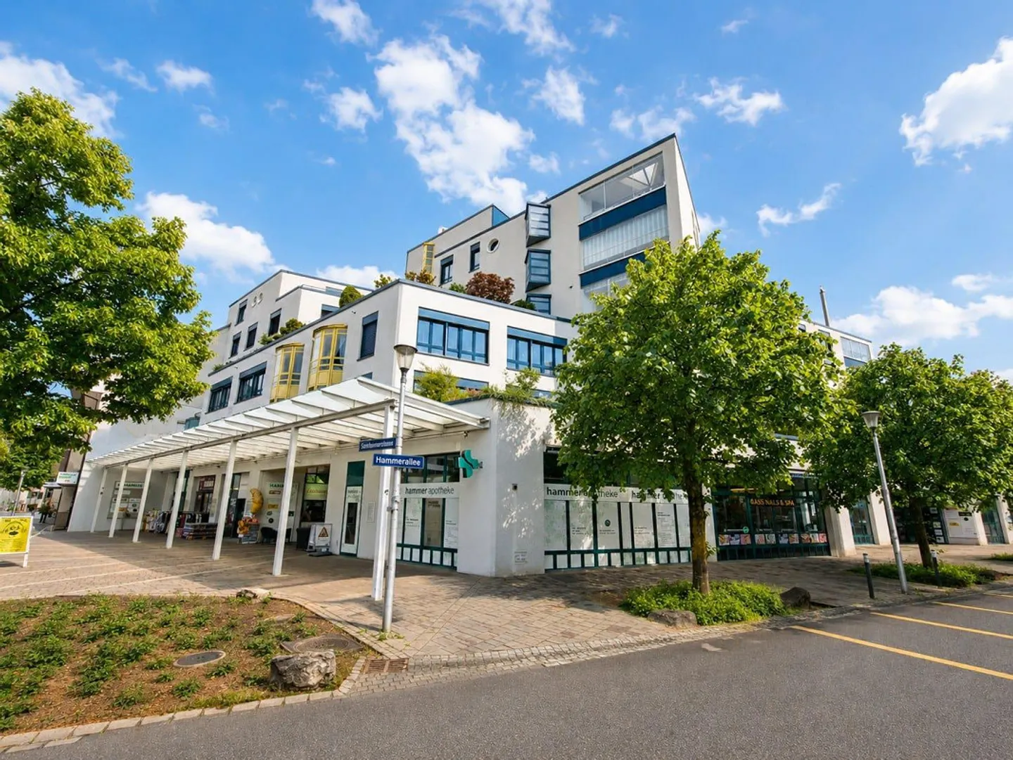 8.8% Yield Hit! Fully Rented Commercial Property in the Center of Olten for Sale - Photo 6 of 13