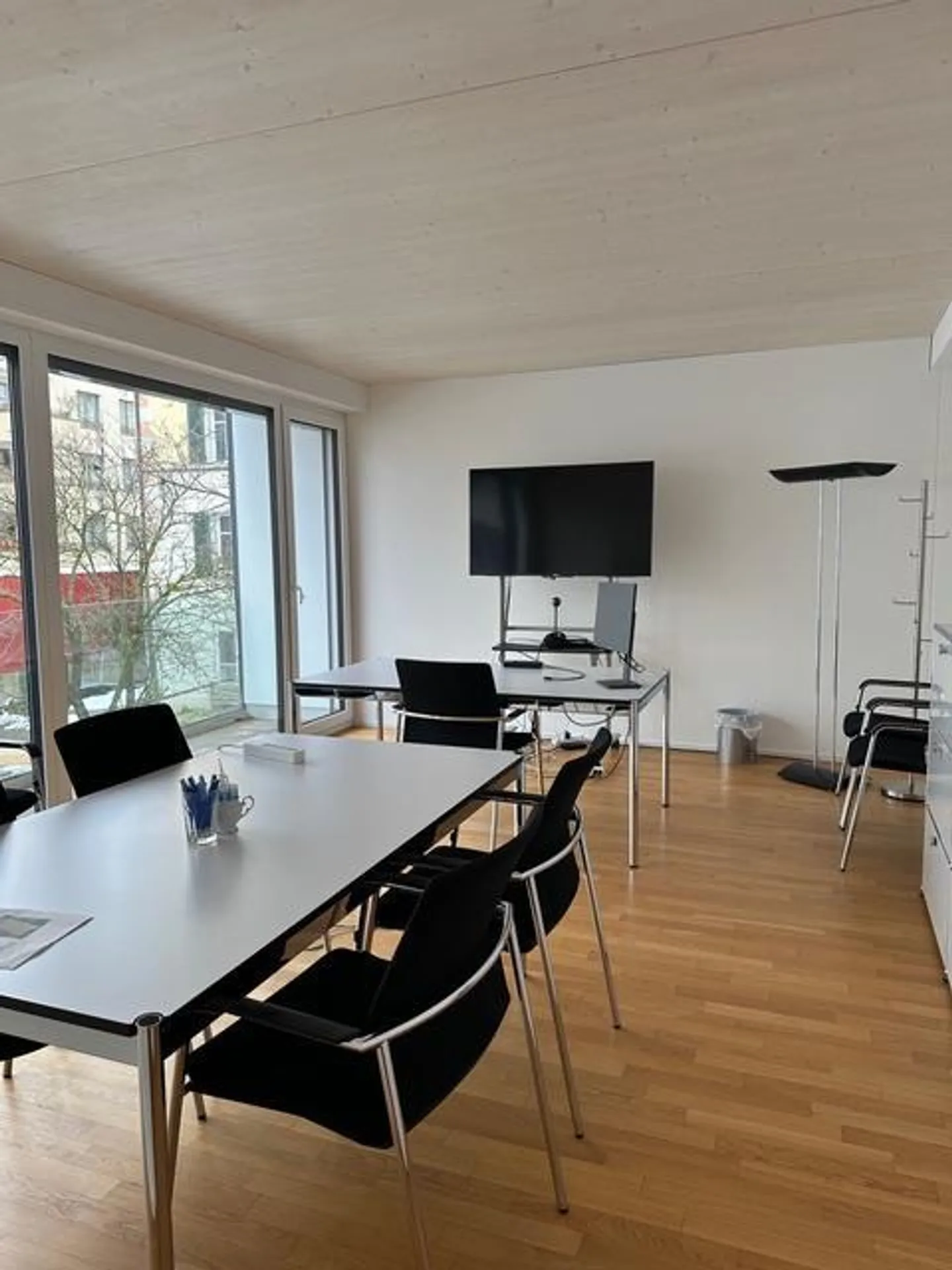 très beaux, lumineux et centraux bureaux, espaces de pratique, ateliers - Photo 2 sur 6