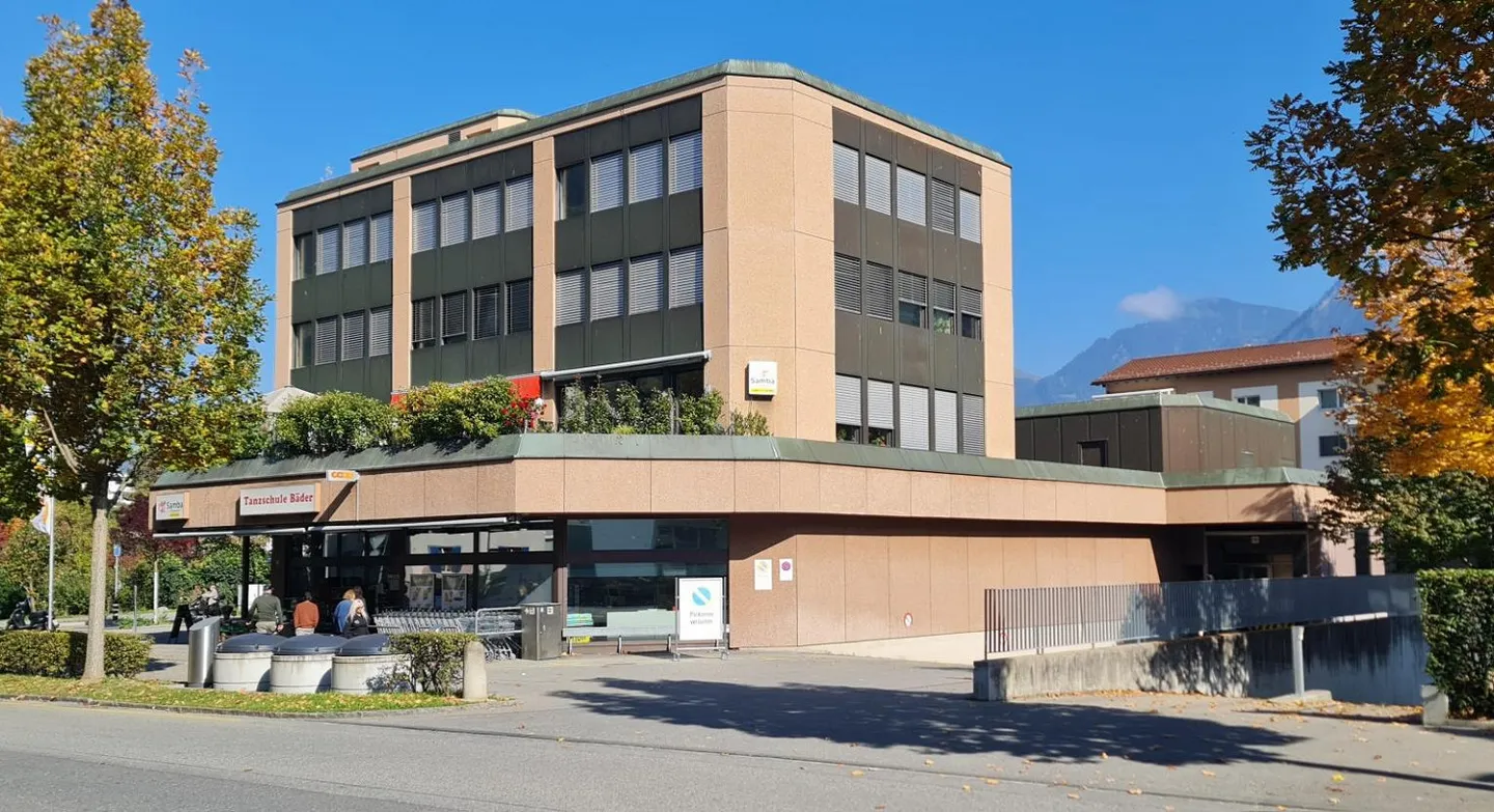 and other bright office spaces for rent in a convenient location - Photo 2 of 6