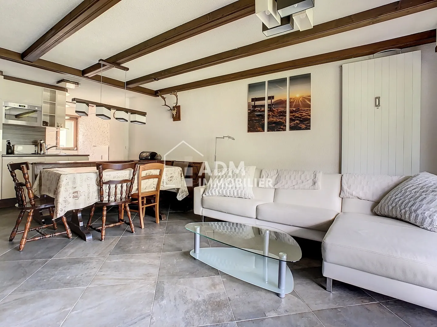 Furnished 4.5 room apartment - Photo 3 of 11