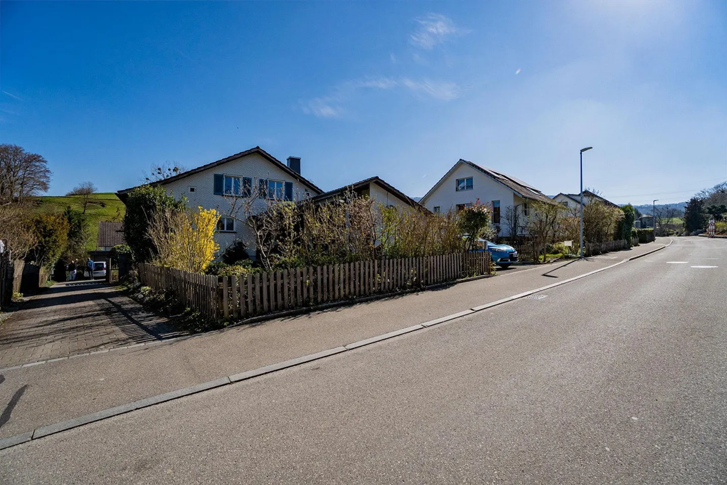 Charmantes Einfamilienhaus mit Garten - Foto 3 von 13