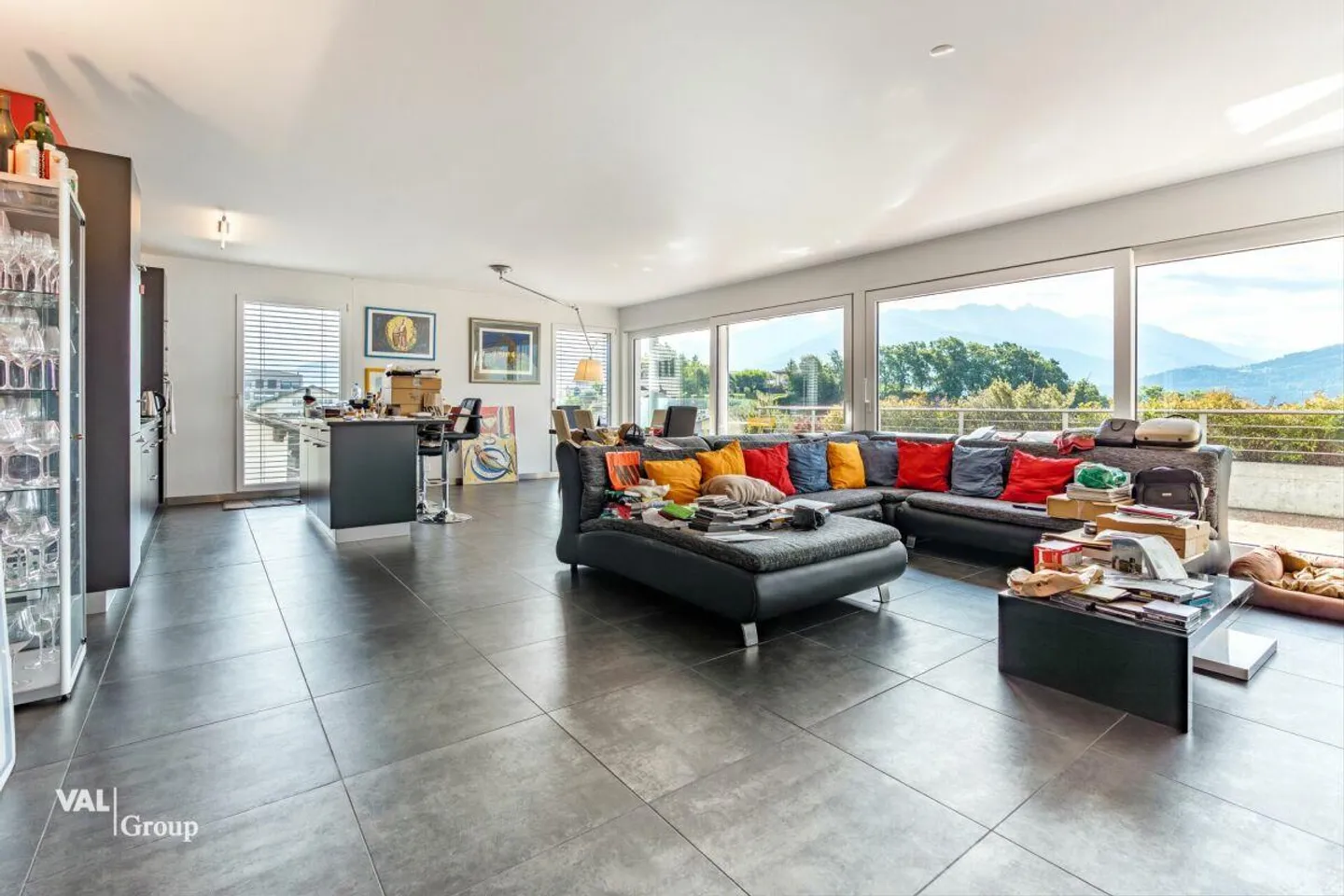 Your new home in Savièse - bright 5.5-room apartment with balcony - Photo 1 of 12