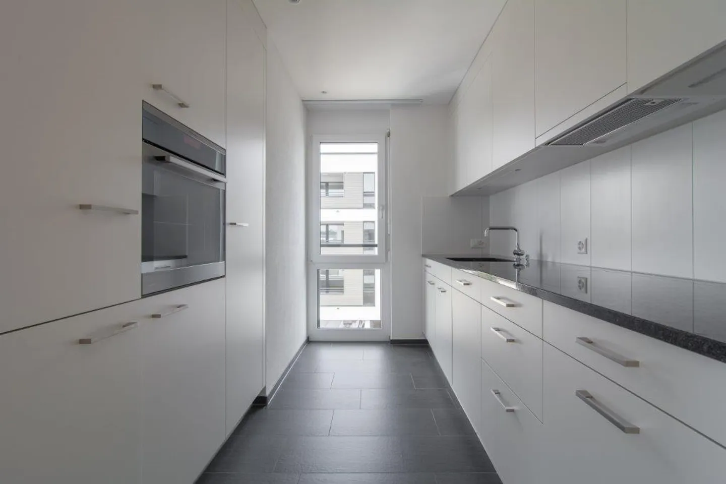 Appartamento moderno di 2,5 locali in affitto - Foto 2 di 7