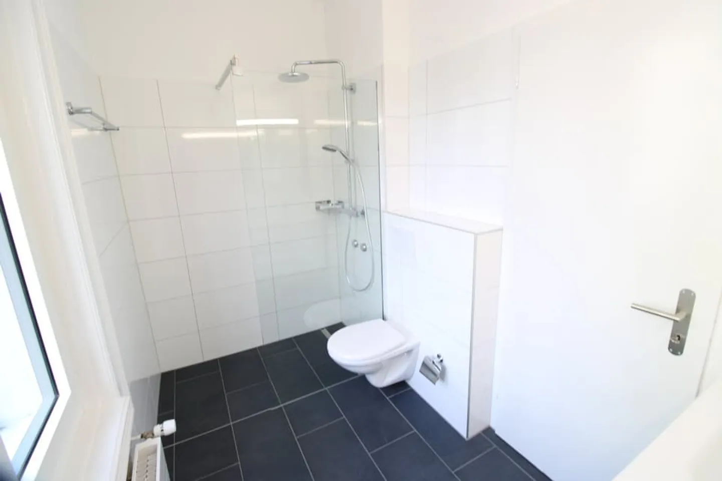 Grosse 4œ-Zimmerwohnung mit Balkon in Jugendstilhaus nahe Bahnhof - Foto 11 di 11