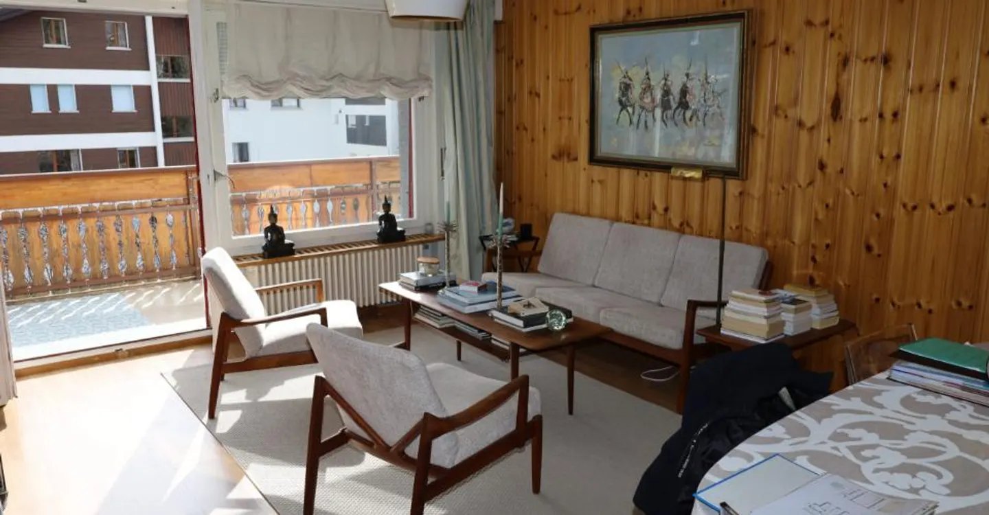 Magnificent 4.5-room apartment with balcony in Crans - Photo 1 of 14