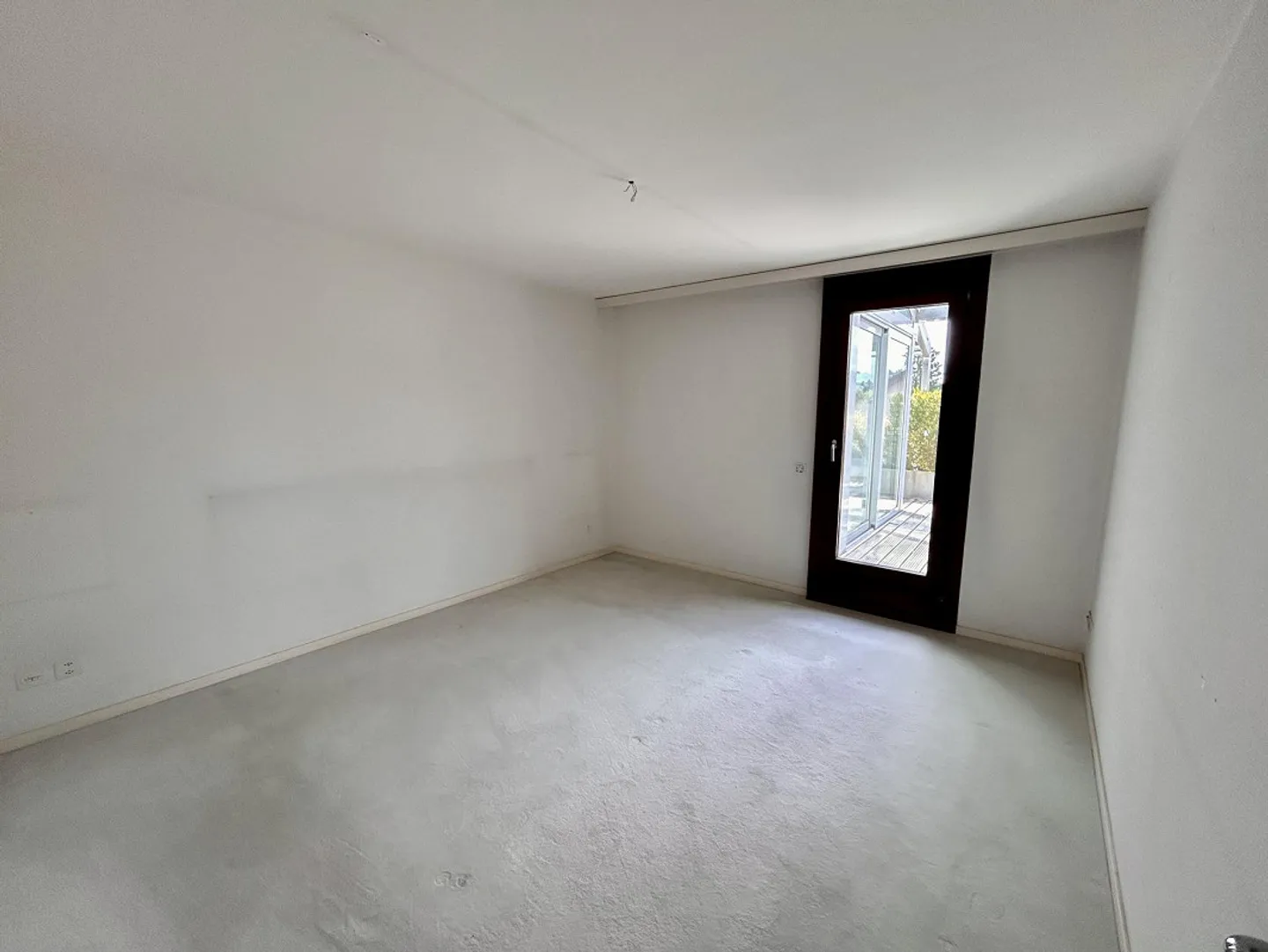 Attico di 4,5 stanze con giardino d'inverno e terrazza circondata - Foto 12 di 13