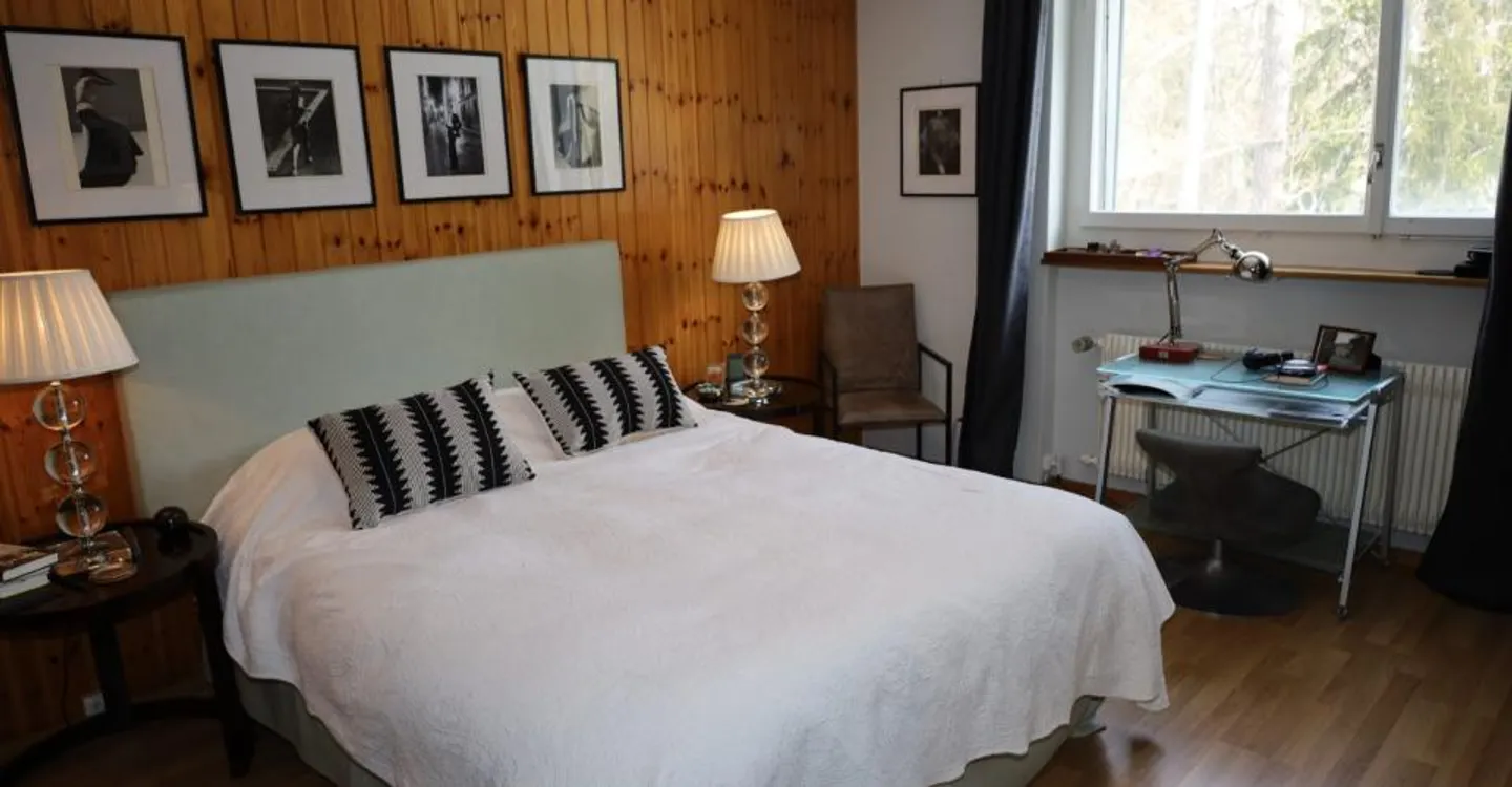 Magnificent 4.5-room apartment with balcony in Crans - Photo 9 of 14