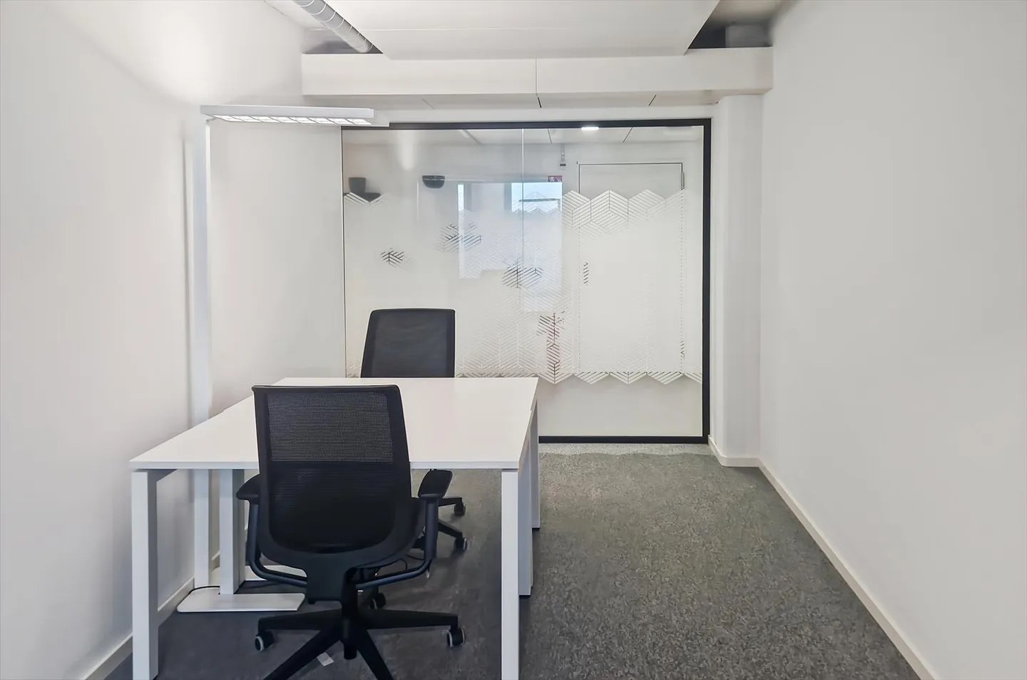 Uffici su misura, da sogno per 2 persone in Spaces Ambassador House - Foto 1 di 7
