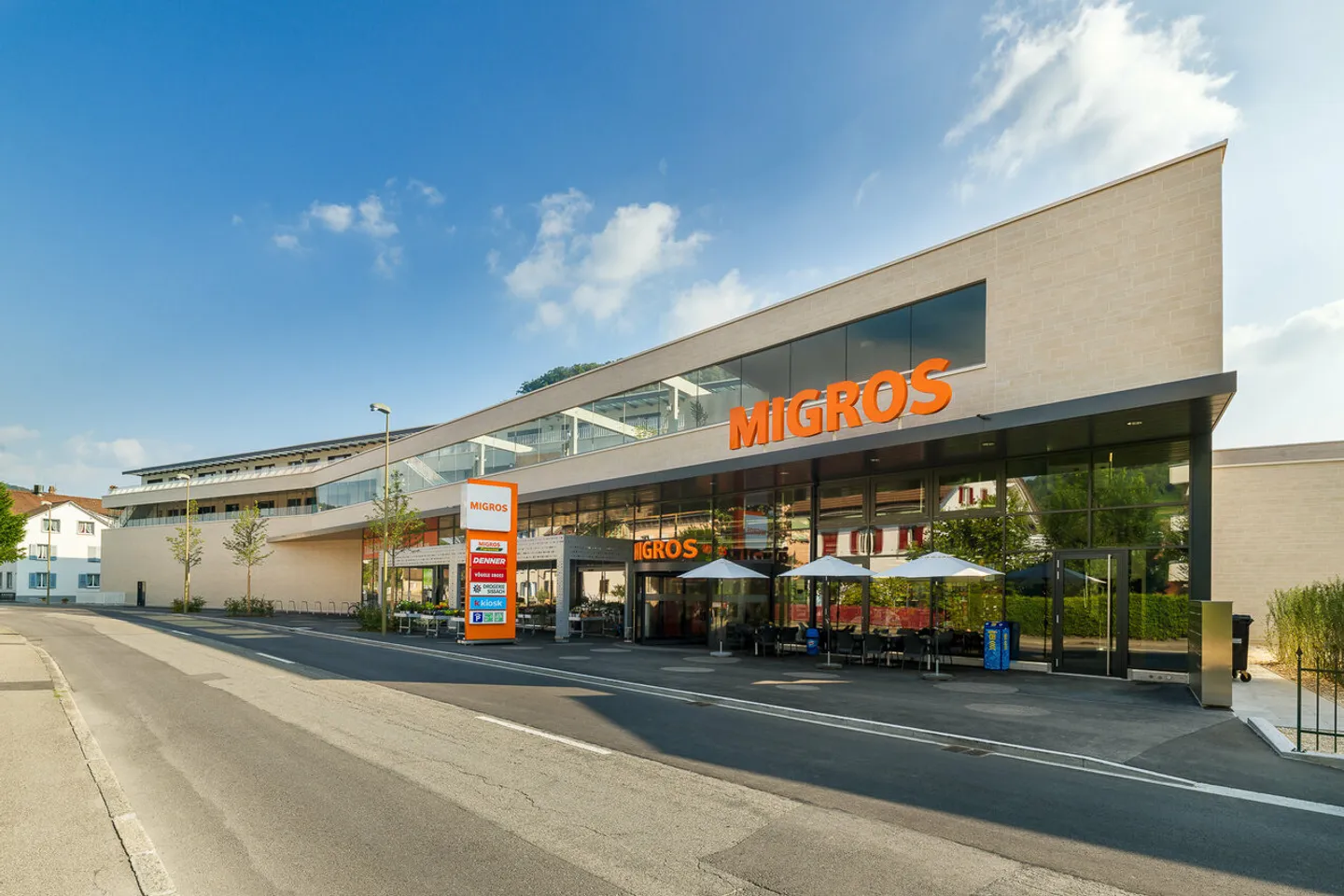 Ladenfläche mit ca. 225m² in Shopping Center – Migros Sissach - Foto 1 von 7