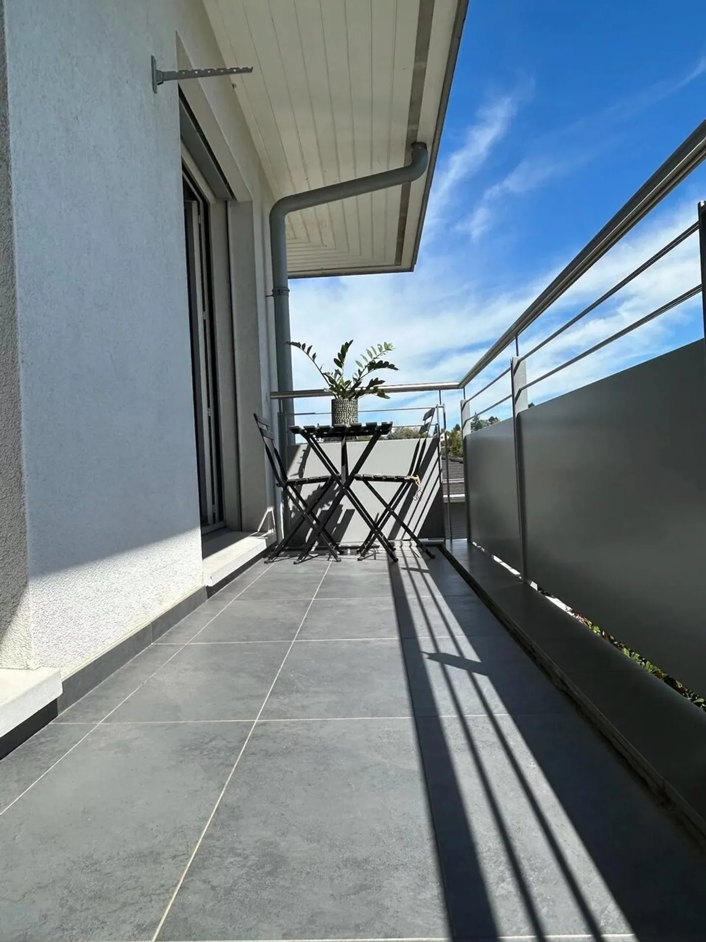 Geräumige Wohnung mit Terrasse - Foto 8 von 13