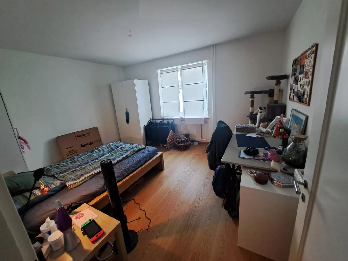 Camera in appartamento condiviso - Foto 1 di 5