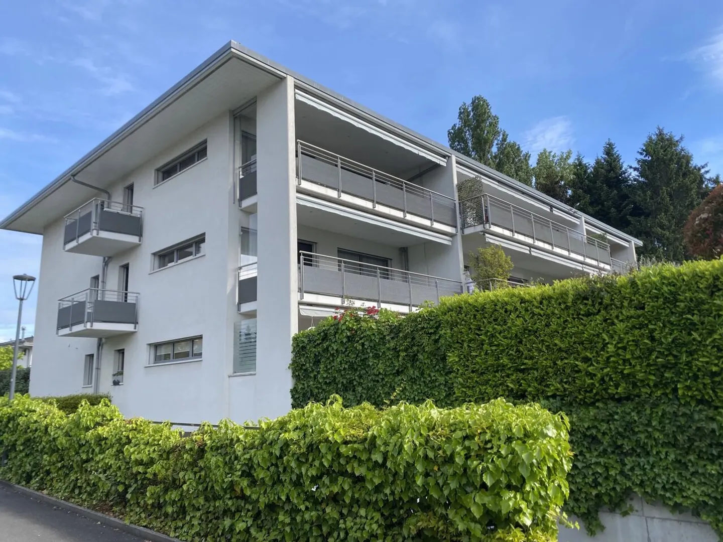 Geräumige Wohnung mit Terrasse - Foto 2 von 13