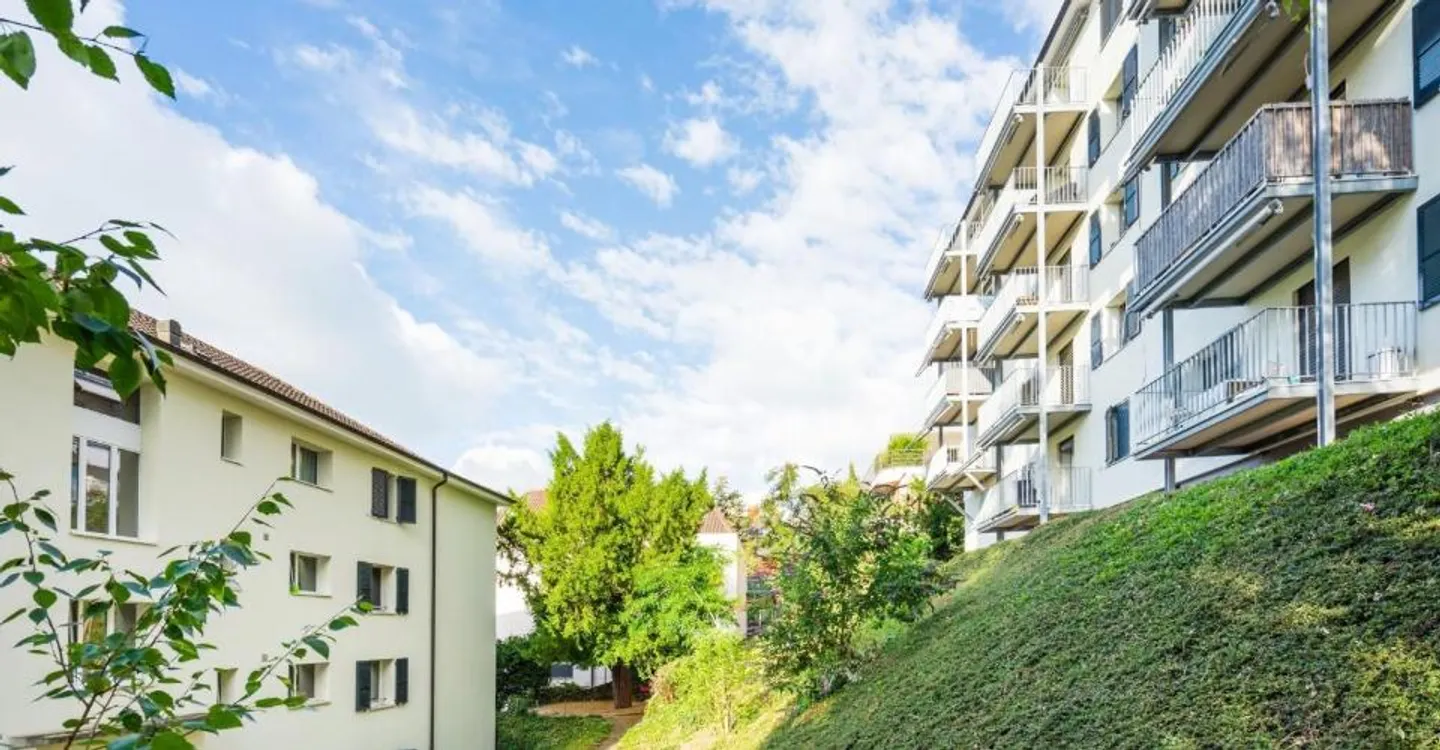 Charming Apartment Near Station - Photo 1 of 5