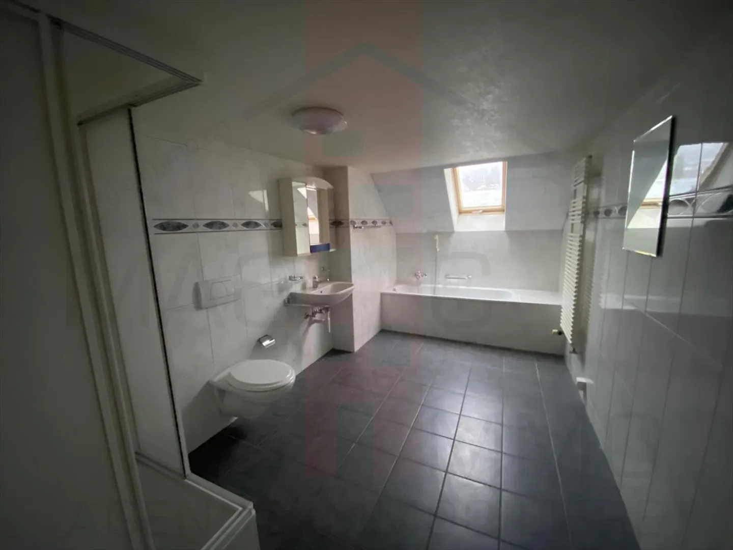 Appartement 7.5 pièces - Photo 7 sur 8