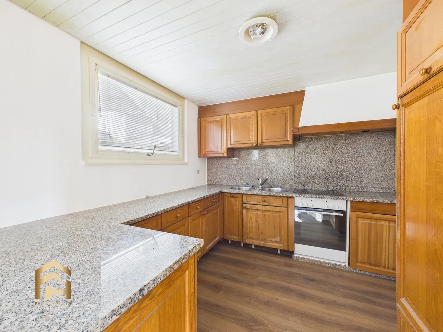 Unique Multi-Family Property in Gondo - Photo 11 of 13