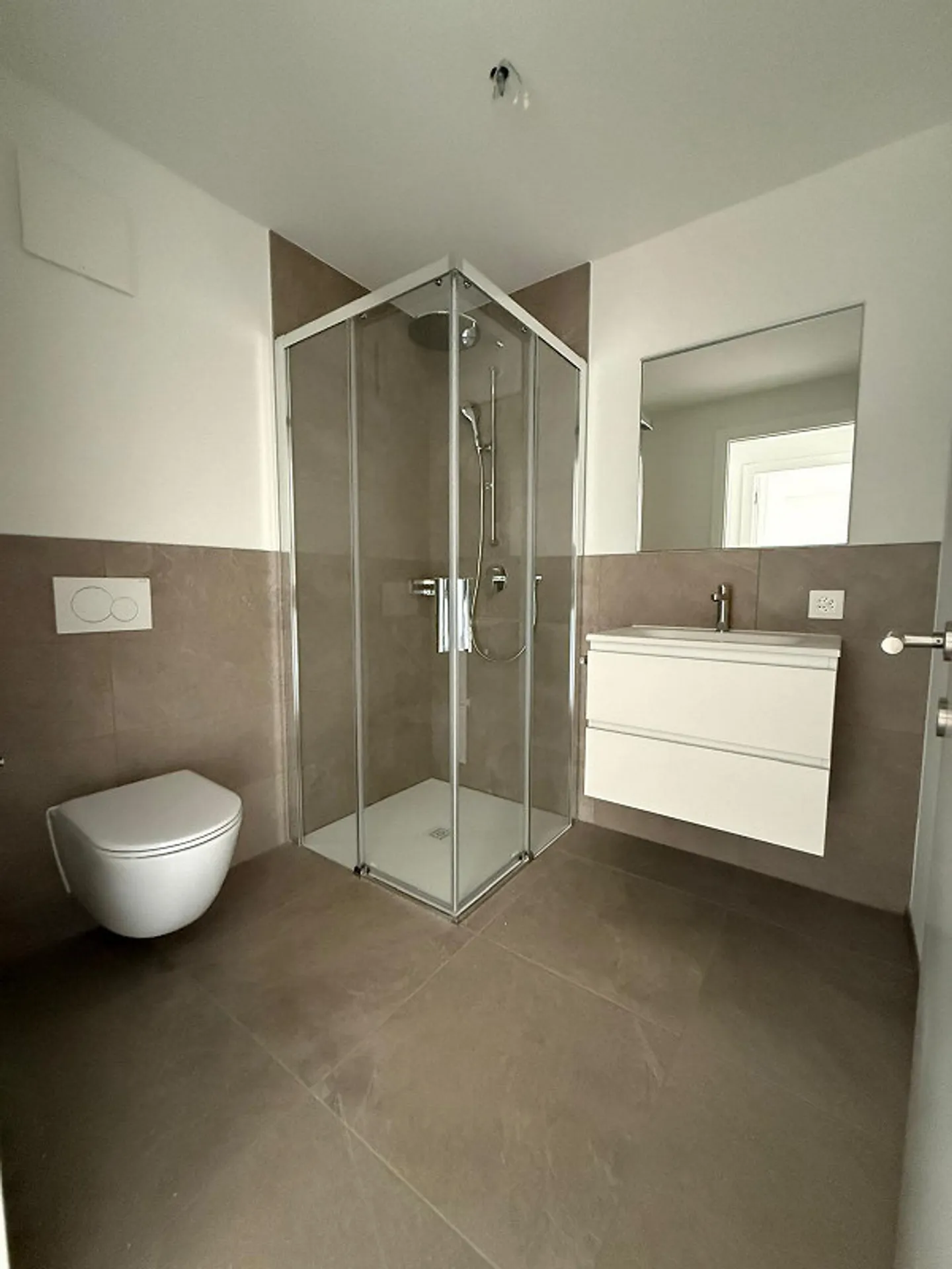 Modern 3.5-room apartment with balcony in Bioggio - Photo 5 of 5