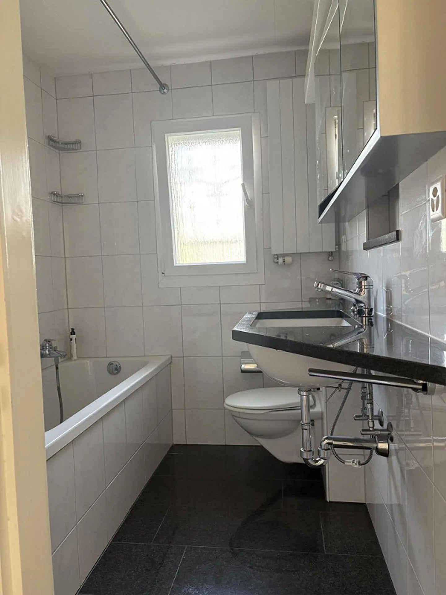 Quietly located in the heart of Zug - Photo 7 of 10