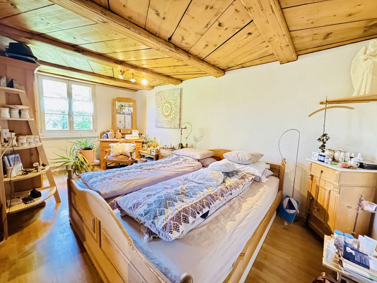 Charming Apartment with Atelier - Photo 3 of 4