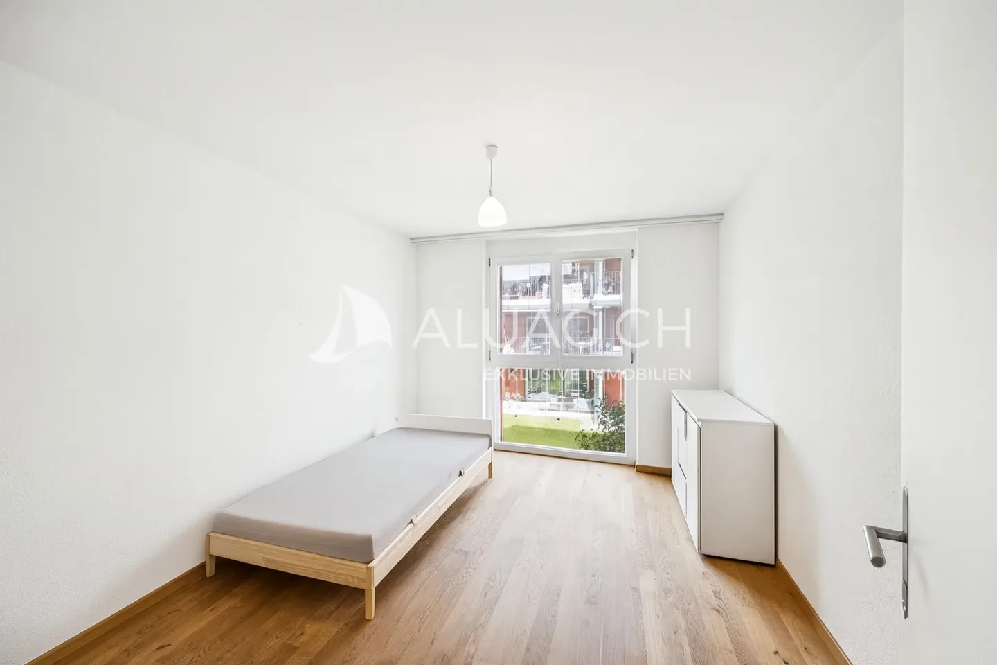 Appartamento in vendita - Foto 7 di 11