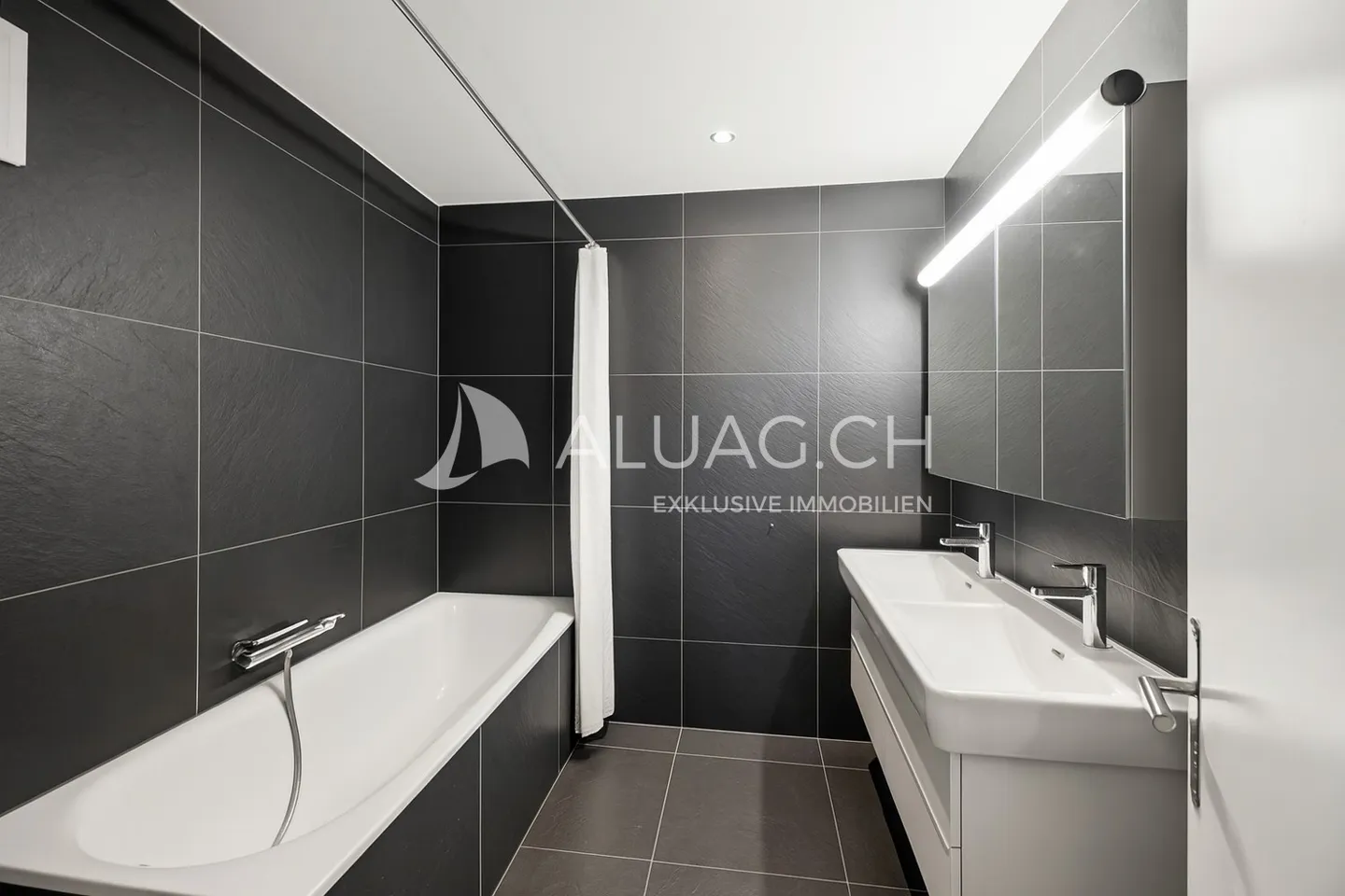 Appartamento in vendita - Foto 9 di 11