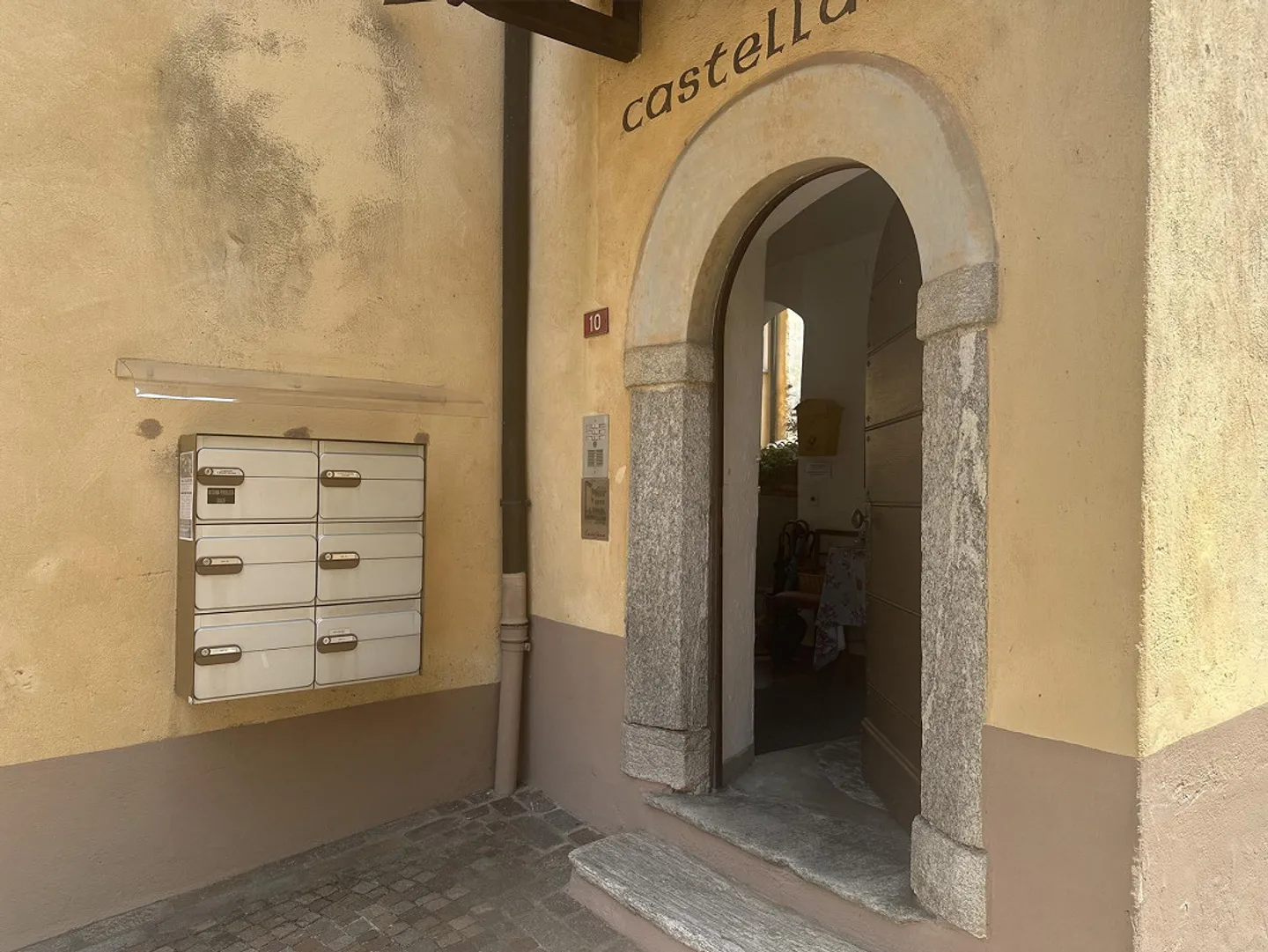 Charming Studio Near Lake Lugano - Photo 9 of 15
