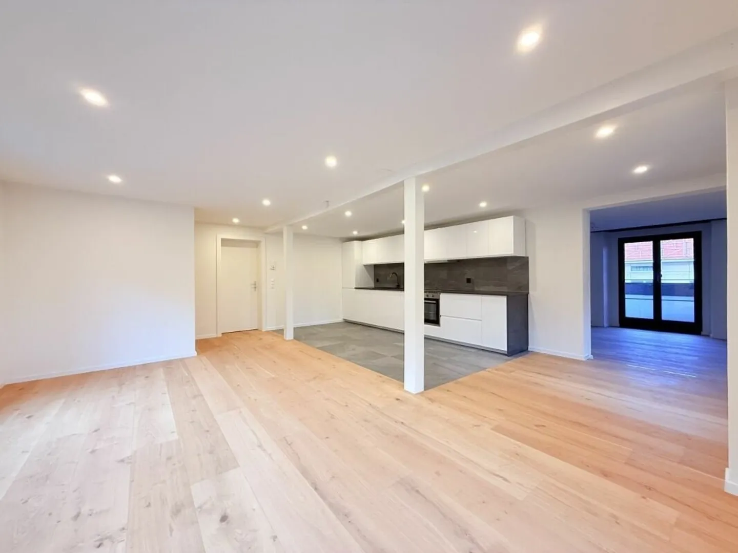 A CHARMING HOME - Photo 8 of 10