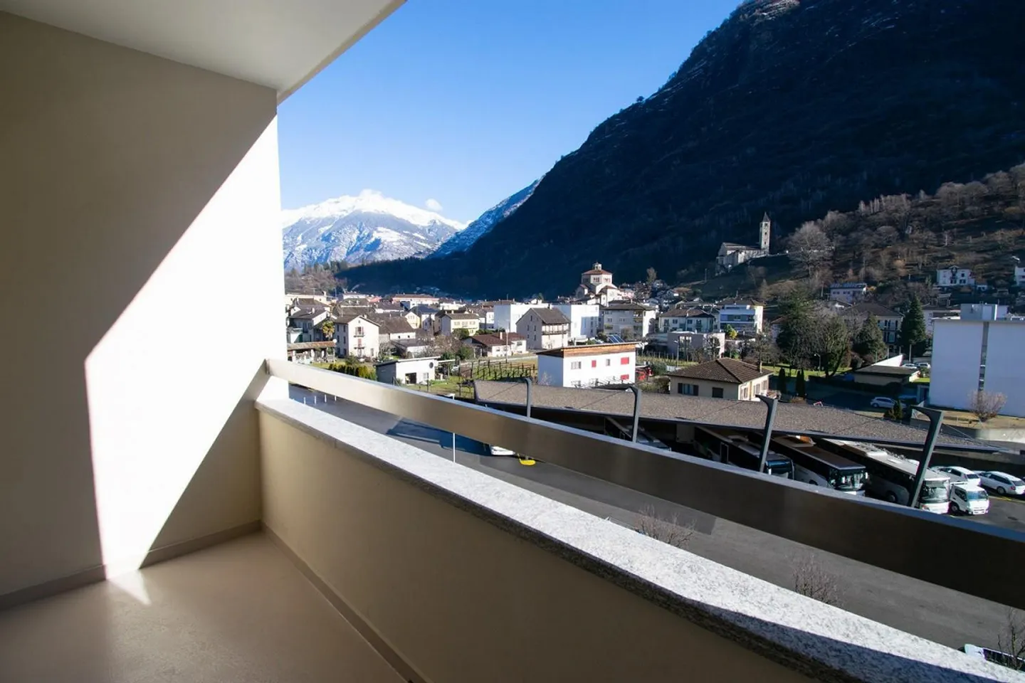 Première location après rénovation totale / Emplacement central - Photo 8 sur 10