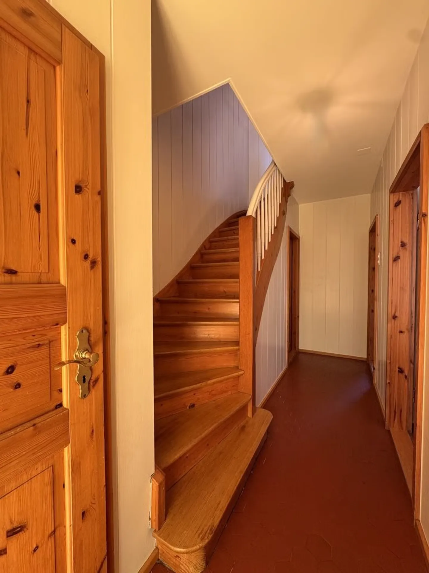 Charming row house with garden in a quiet and central location - Photo 4 of 12