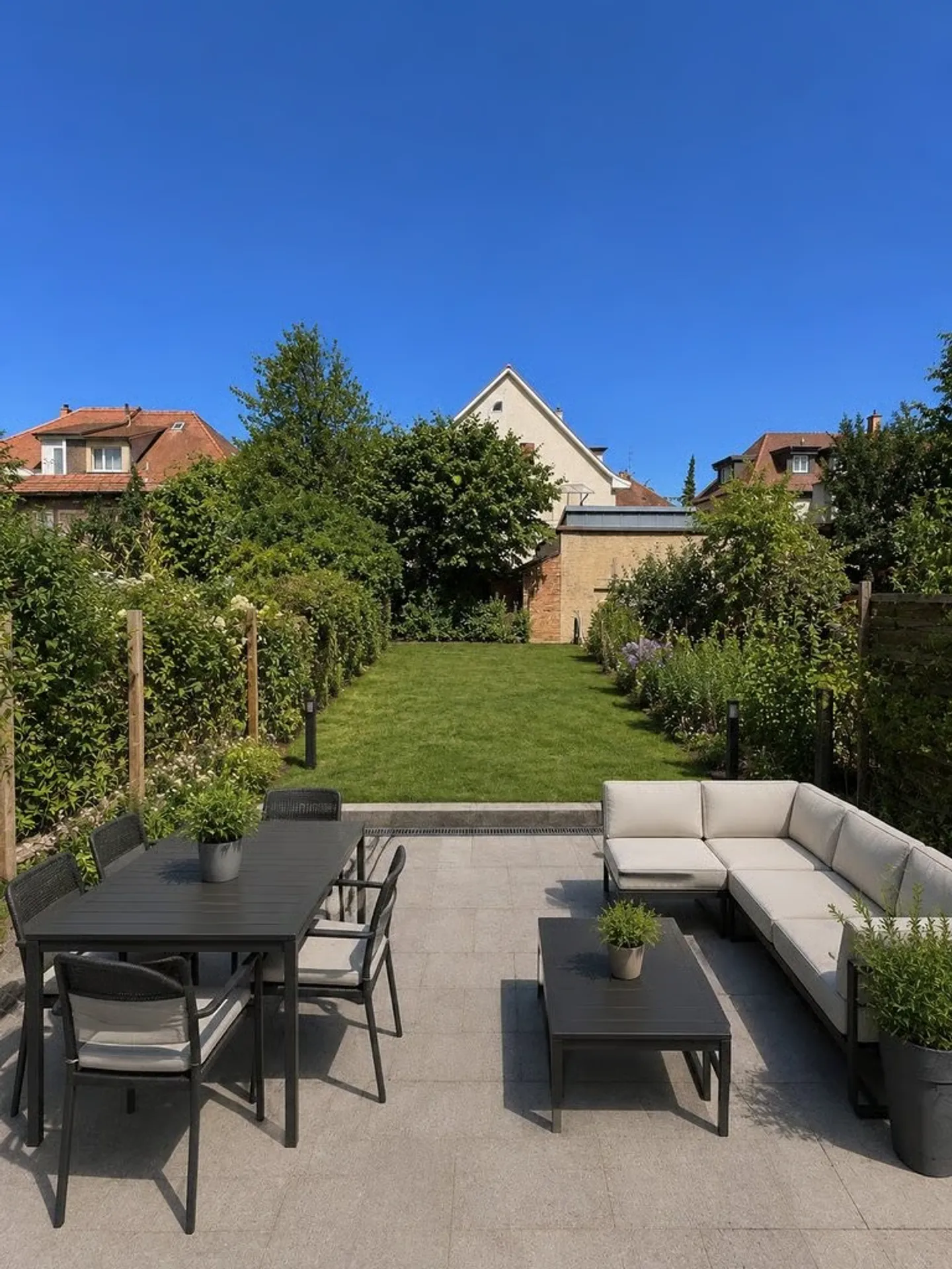 Charming row house with garden in a quiet and central location - Photo 12 of 12