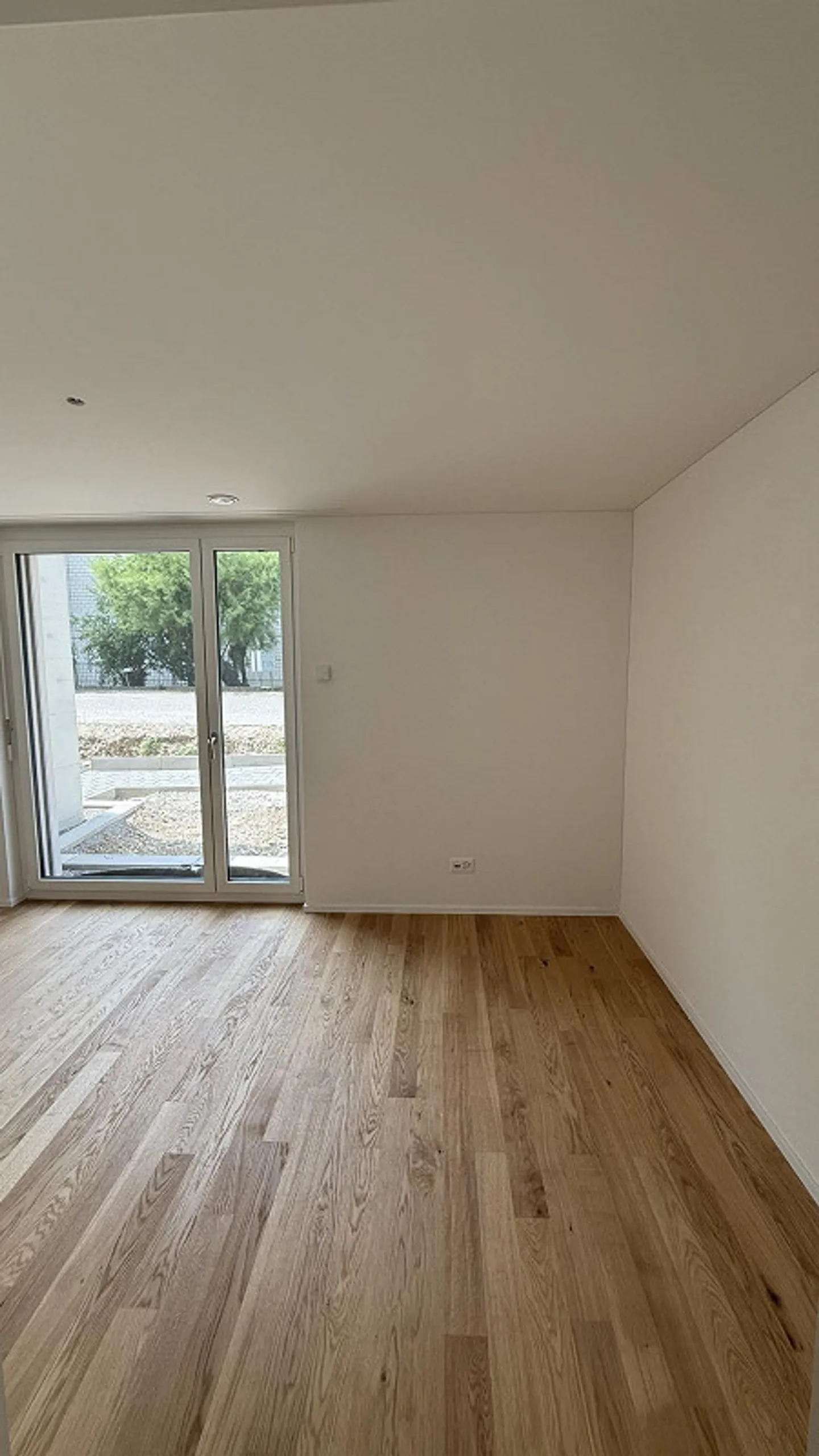 Appartement de jardin 2,5 pièces dans un nouveau bâtiment avec jardin privé de 42 m² - première occupation - Photo 4 sur 16