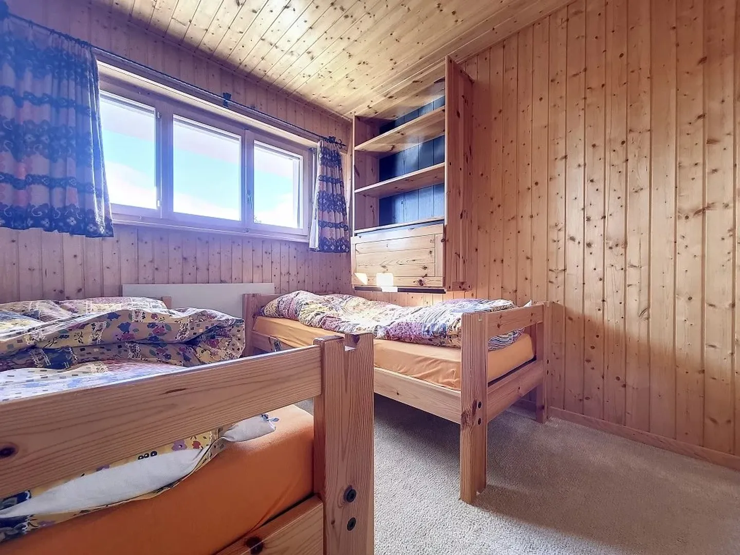 Chalet da sogno a Crans Montana con vista mozzafiato e terreno privato - Foto 9 di 11