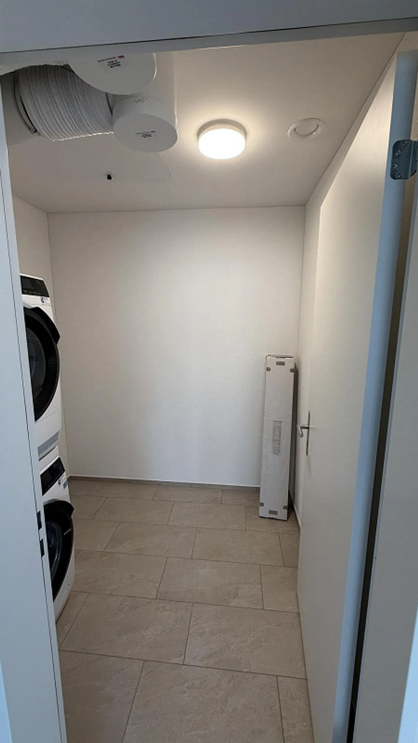 Appartement de jardin 2,5 pièces dans un nouveau bâtiment avec jardin privé de 42 m² - première occupation - Photo 13 sur 16