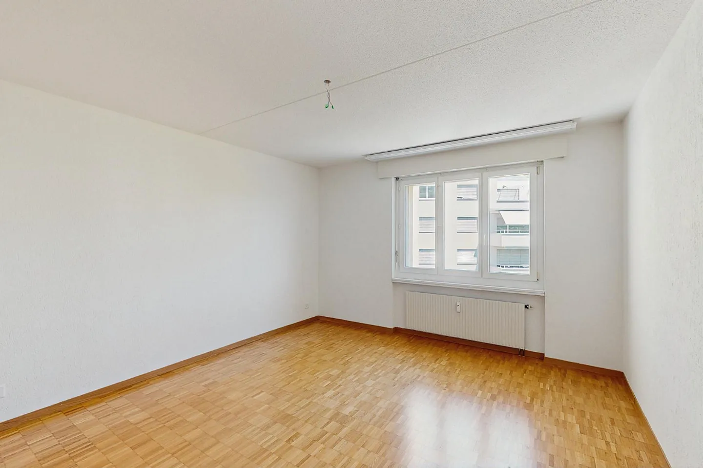 Summer Special: Move in now and receive a CHF 1,000 moving voucher - Photo 6 of 13