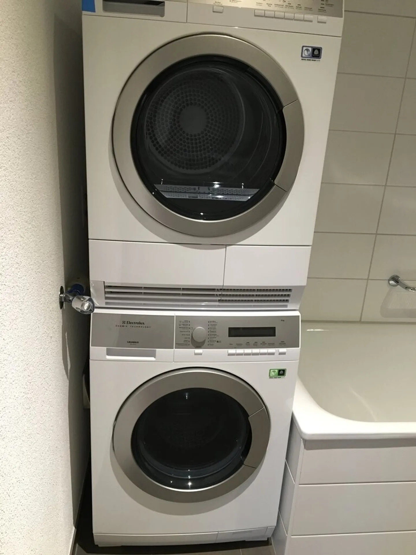Modernes Apartment mit zwei Terrassen - Foto 8 von 10