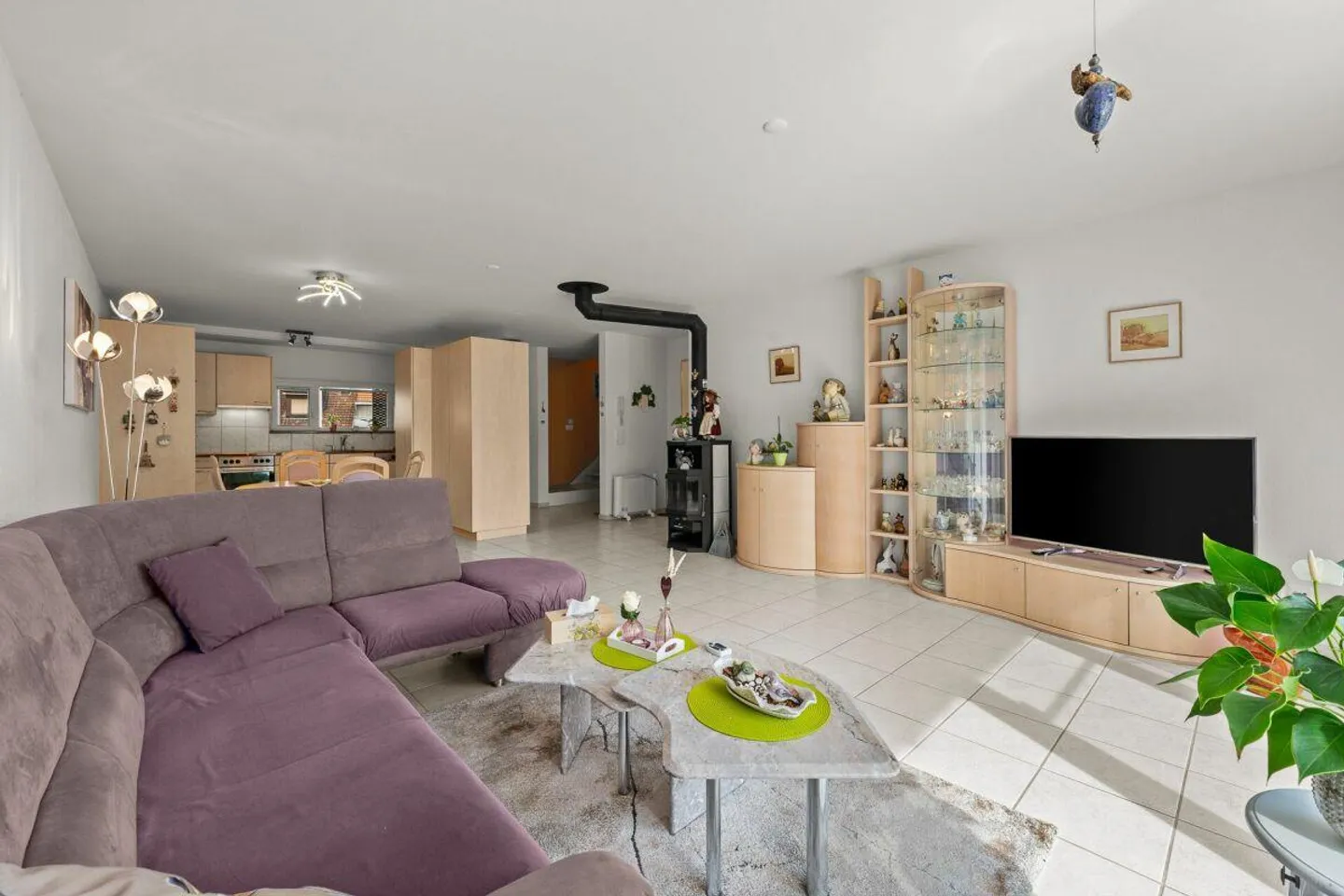 DUPLEX APARTMENT IN PRIME LOCATION - Photo 3 of 15