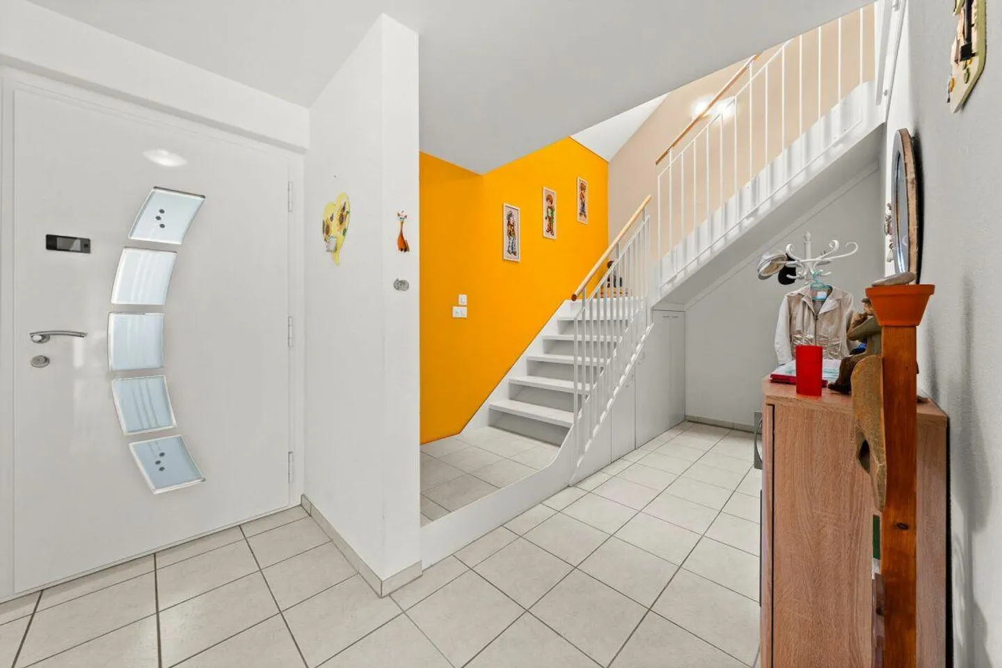 DUPLEX APARTMENT IN PRIME LOCATION - Photo 6 of 15