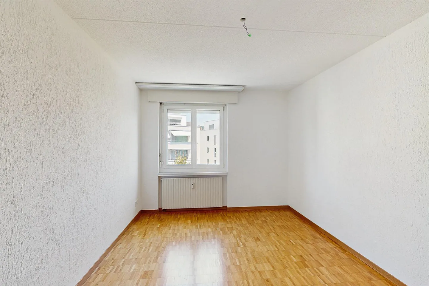 Summer Special: Move in now and receive a CHF 1,000 moving voucher - Photo 10 of 13