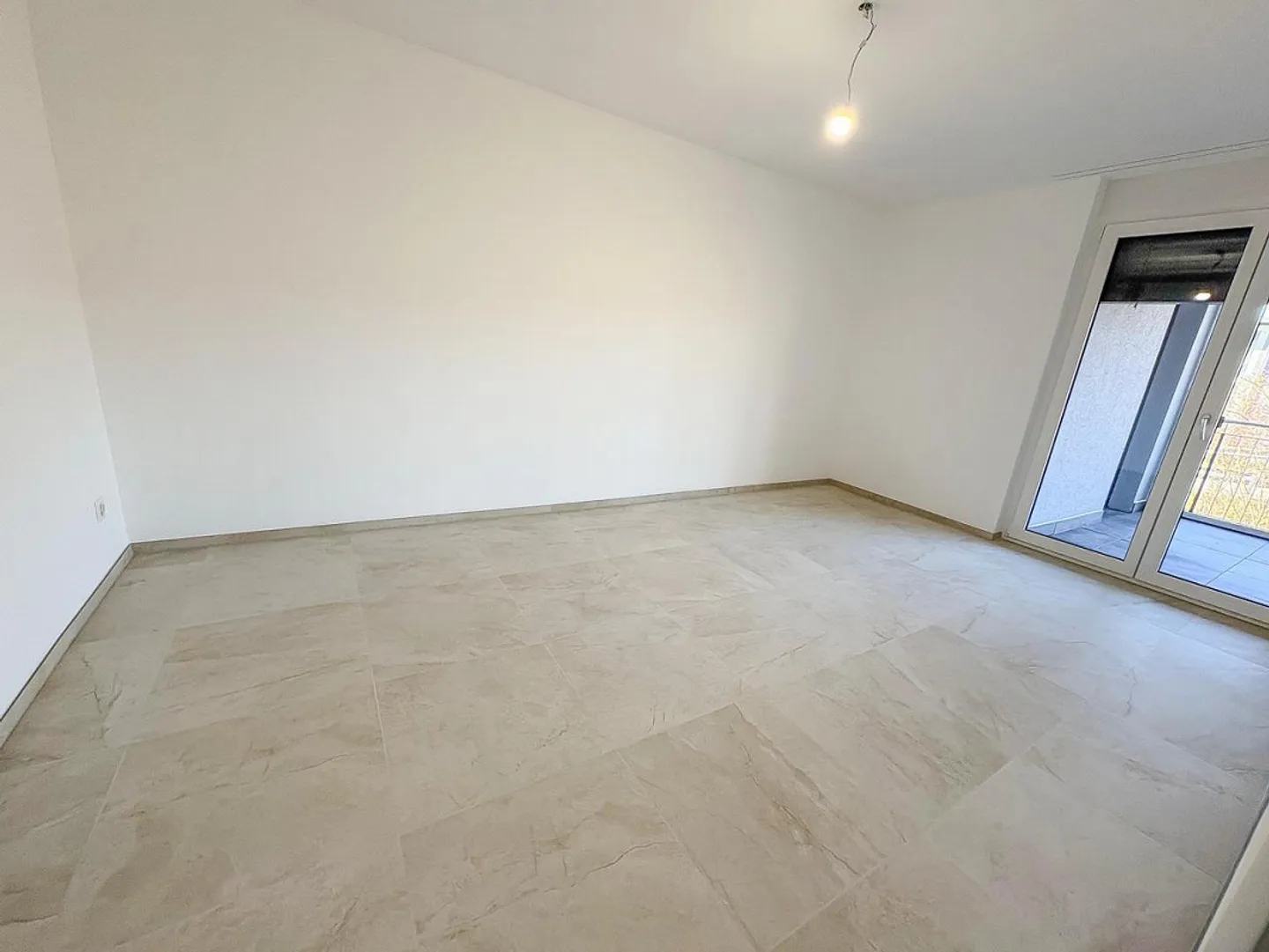 La tua nuova casa: Moderno appartamento di 2,5 stanze in una posizione centrale - Foto 5 di 9