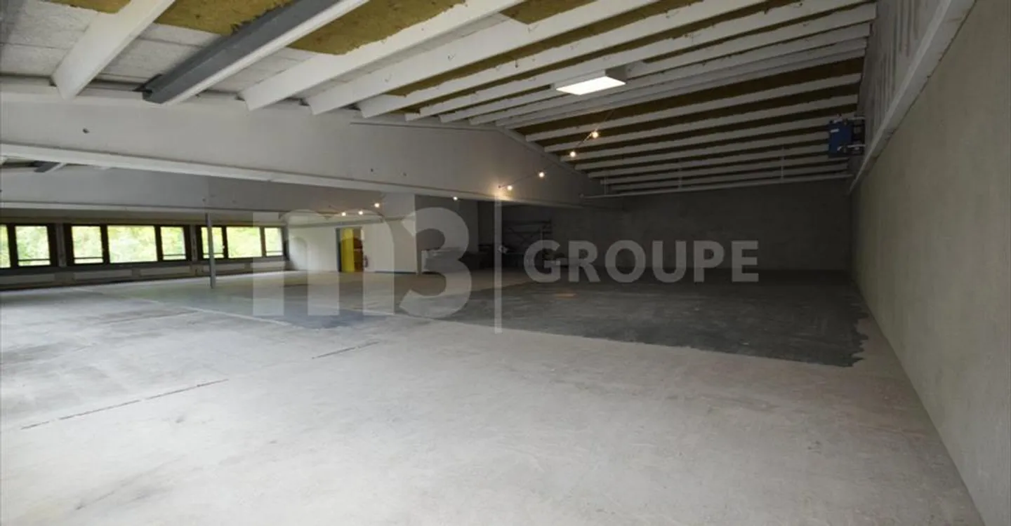 Spazio ufficio in affitto - Foto 1 di 7